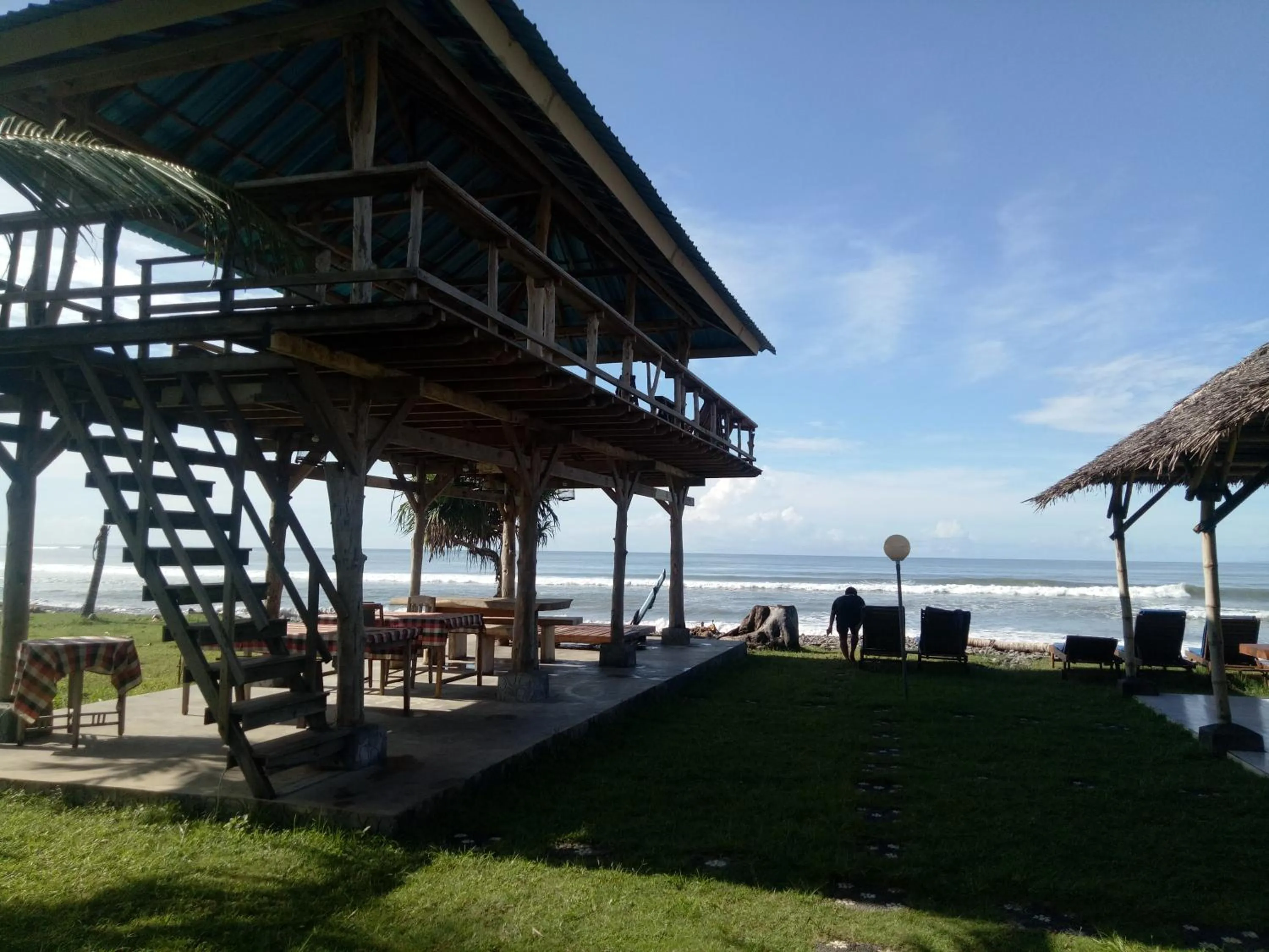 Restaurant/places to eat in Emir Surfcamp