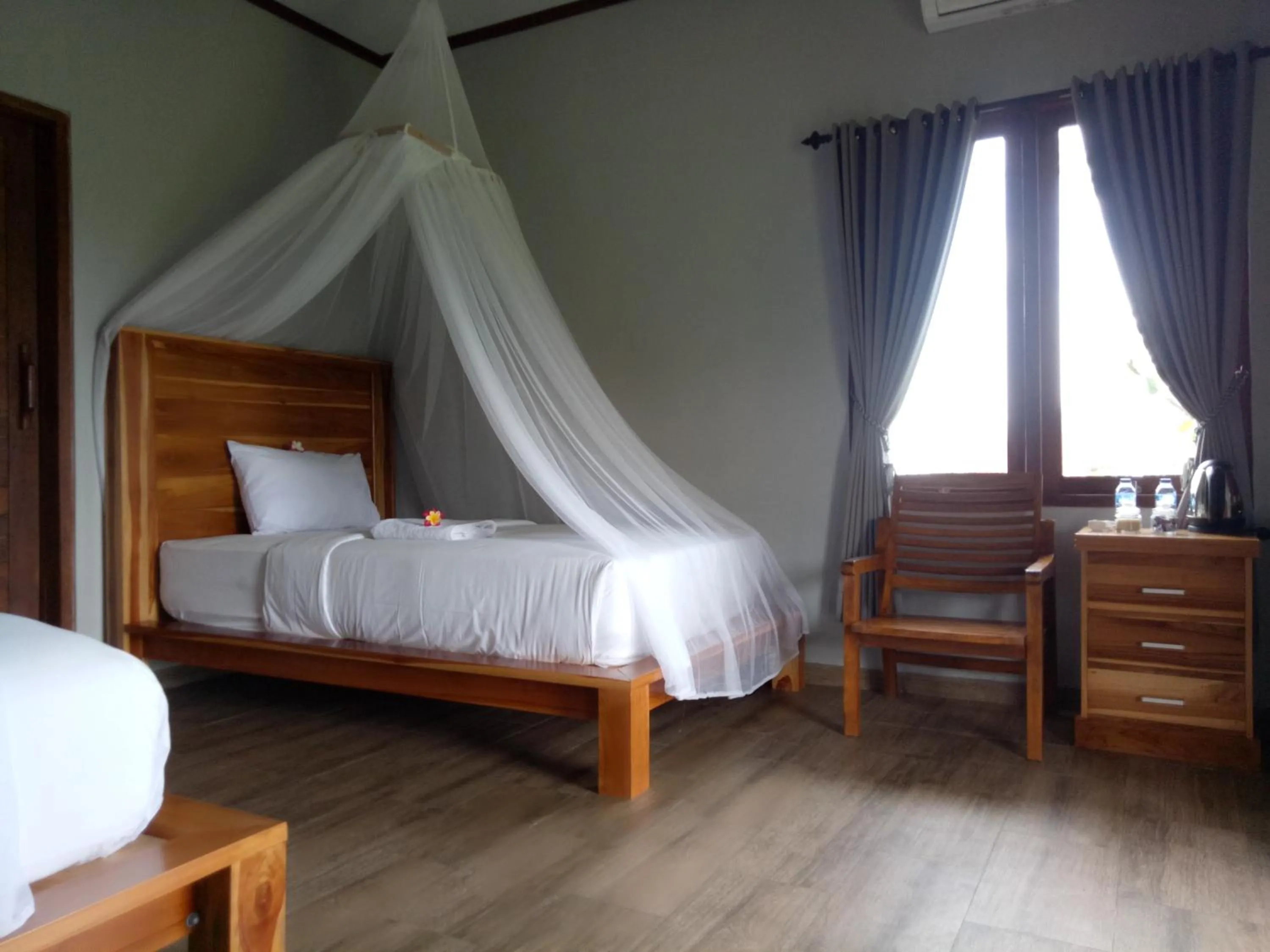 Photo of the whole room in Emir Surfcamp