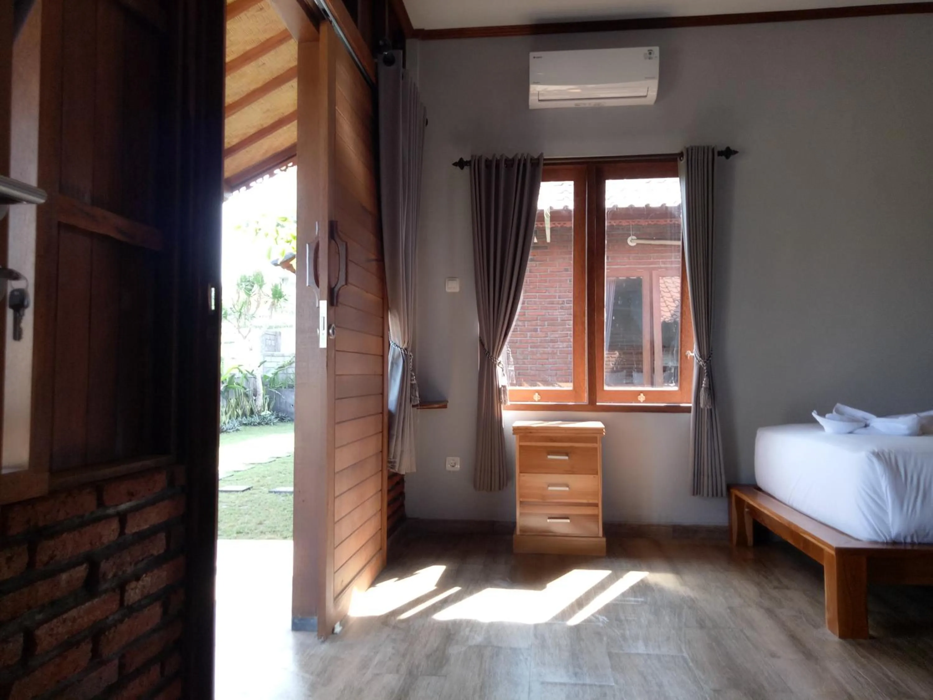 Property building in Emir Surfcamp