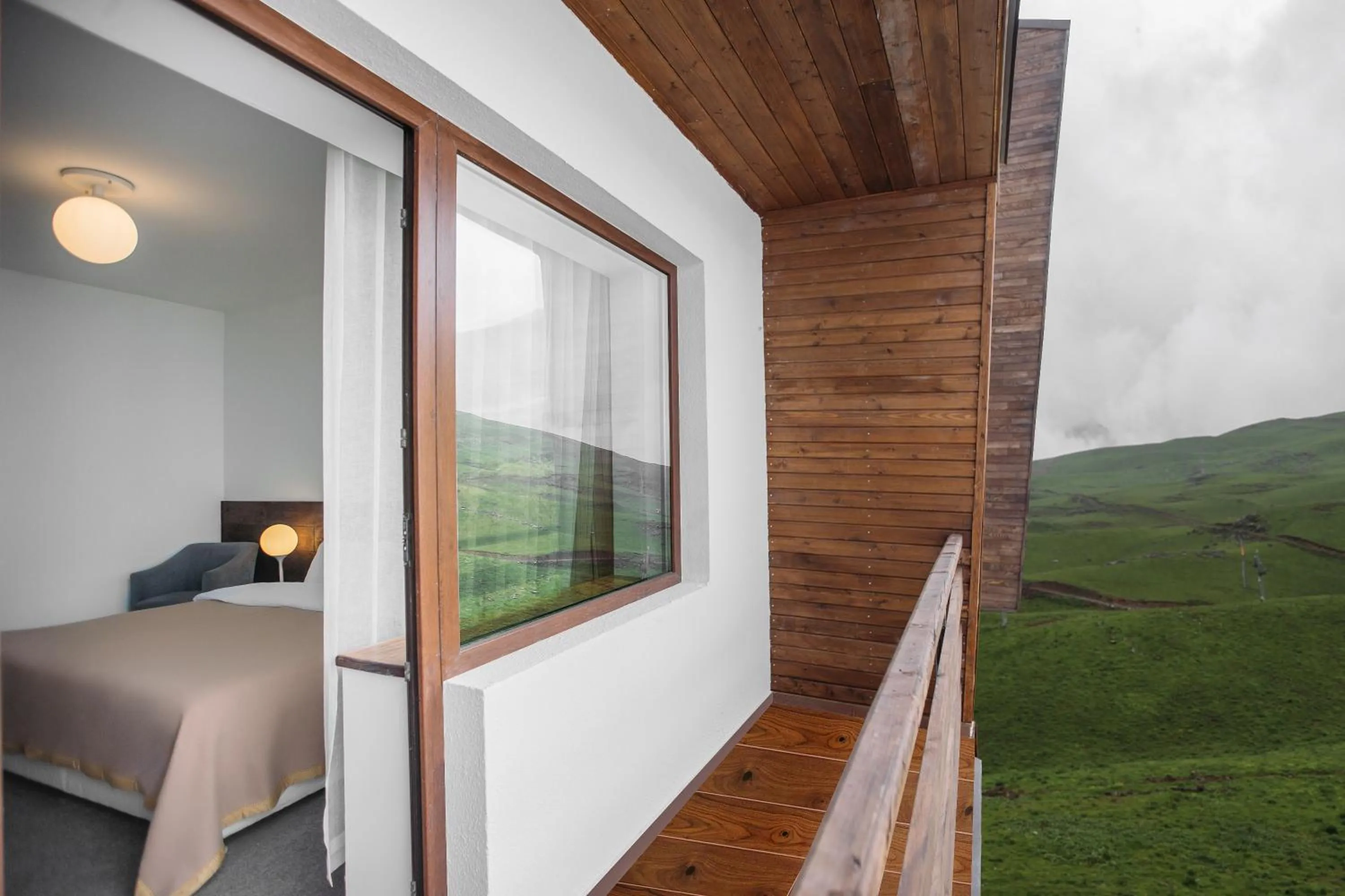 Balcony/Terrace, Bed in Hotel Carpe Diem Gudauri