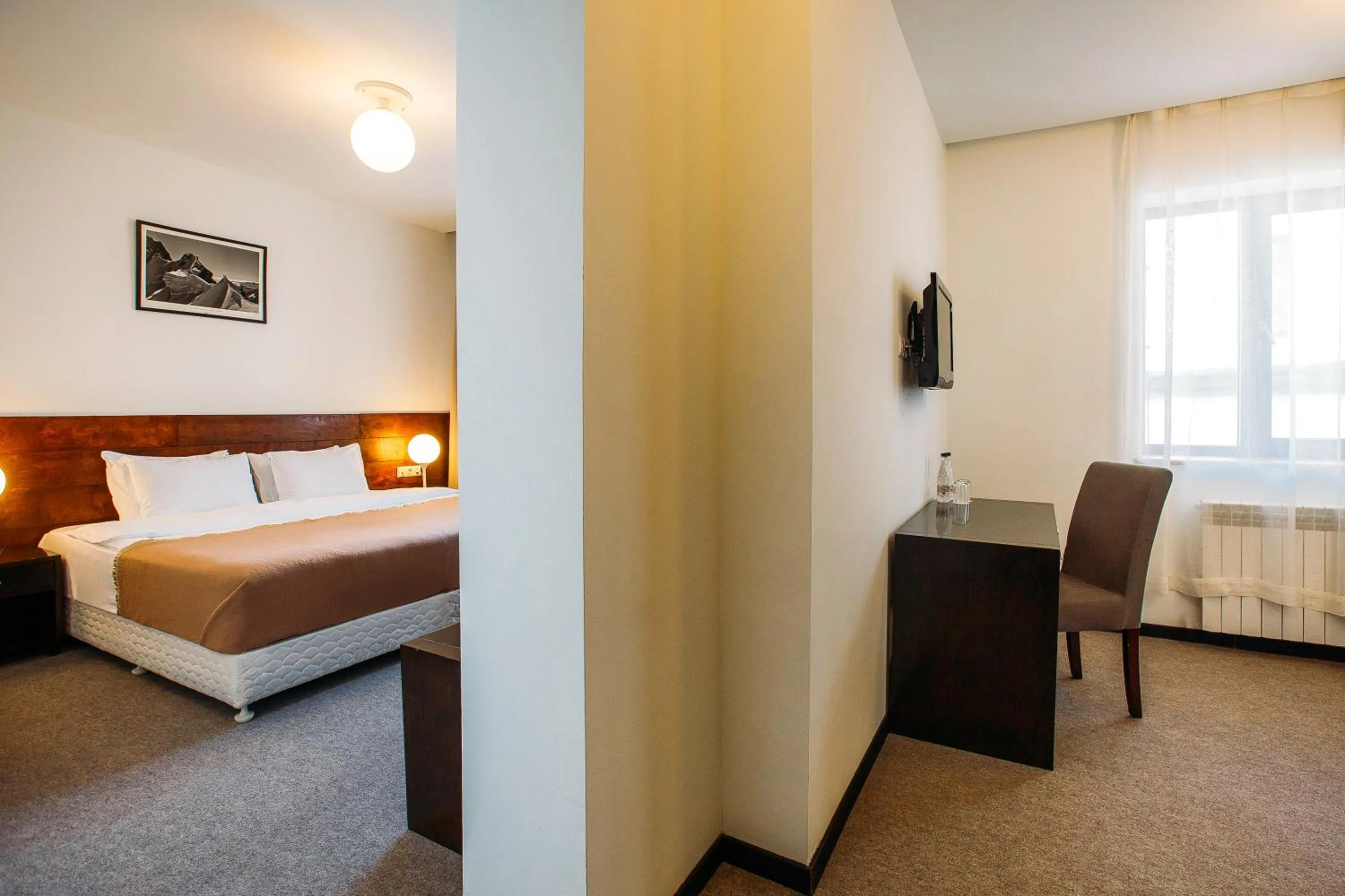 Photo of the whole room, Bed in Hotel Carpe Diem Gudauri