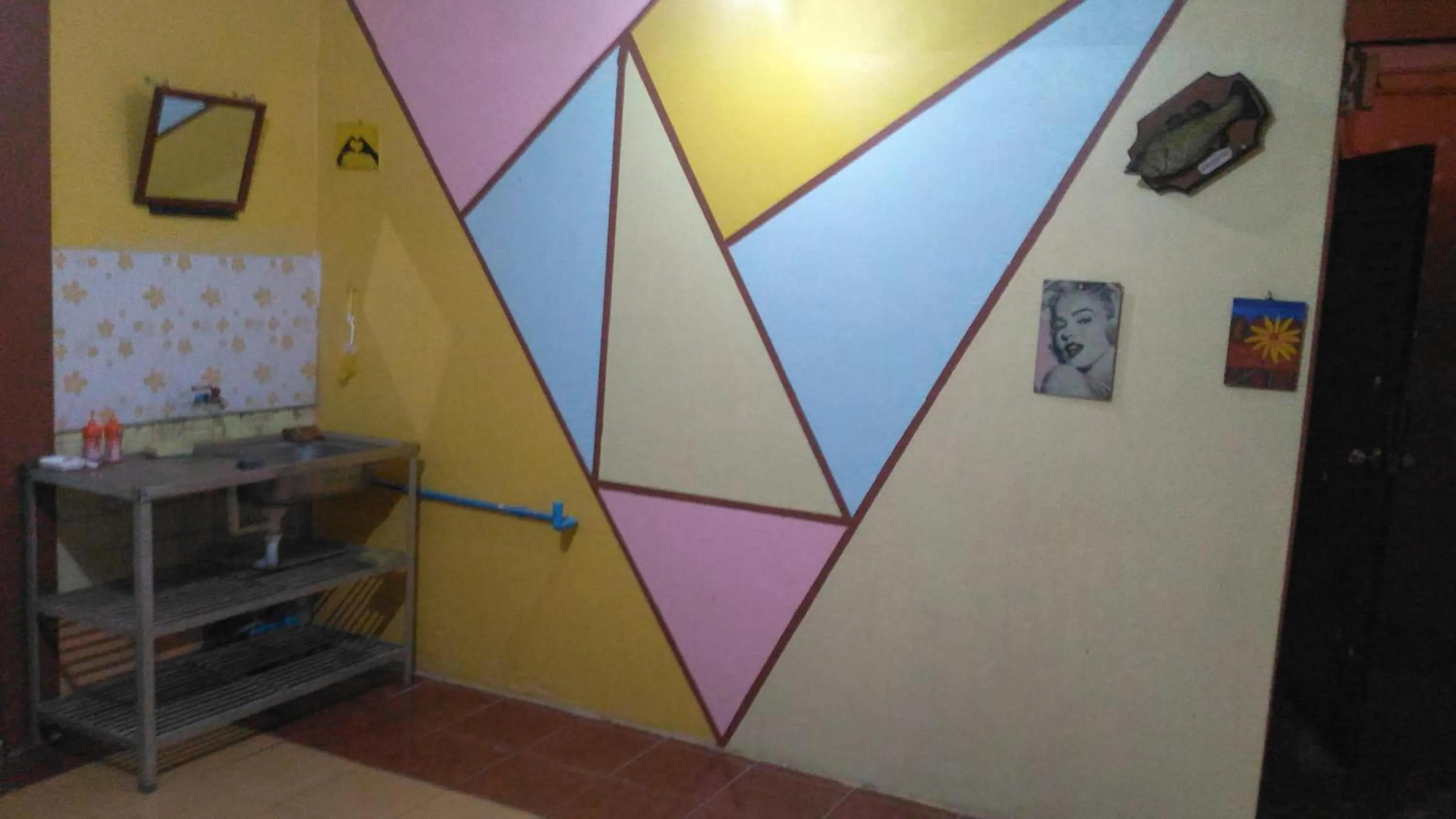 Kitchen or kitchenette in The Kong