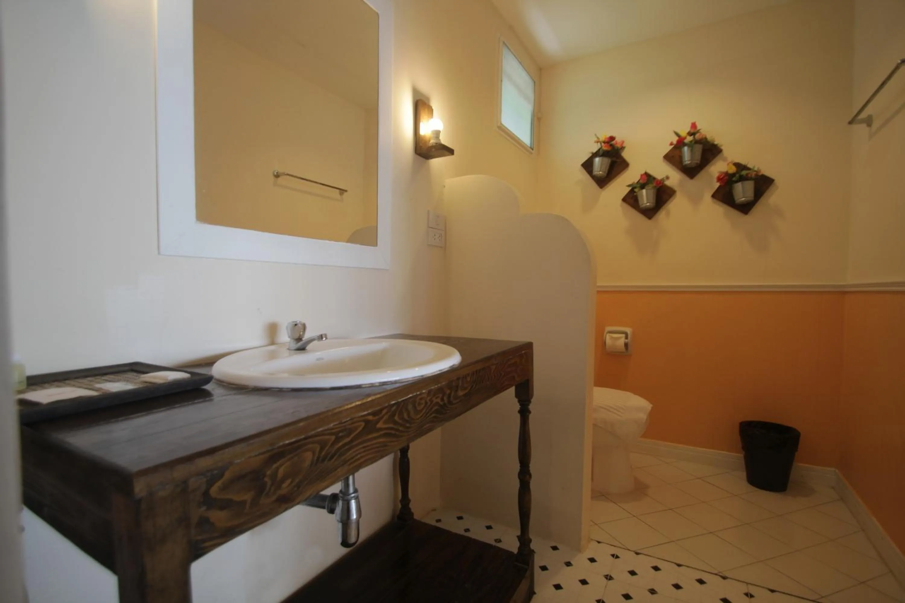 Toilet in Pattaya Paradise Beach Resort