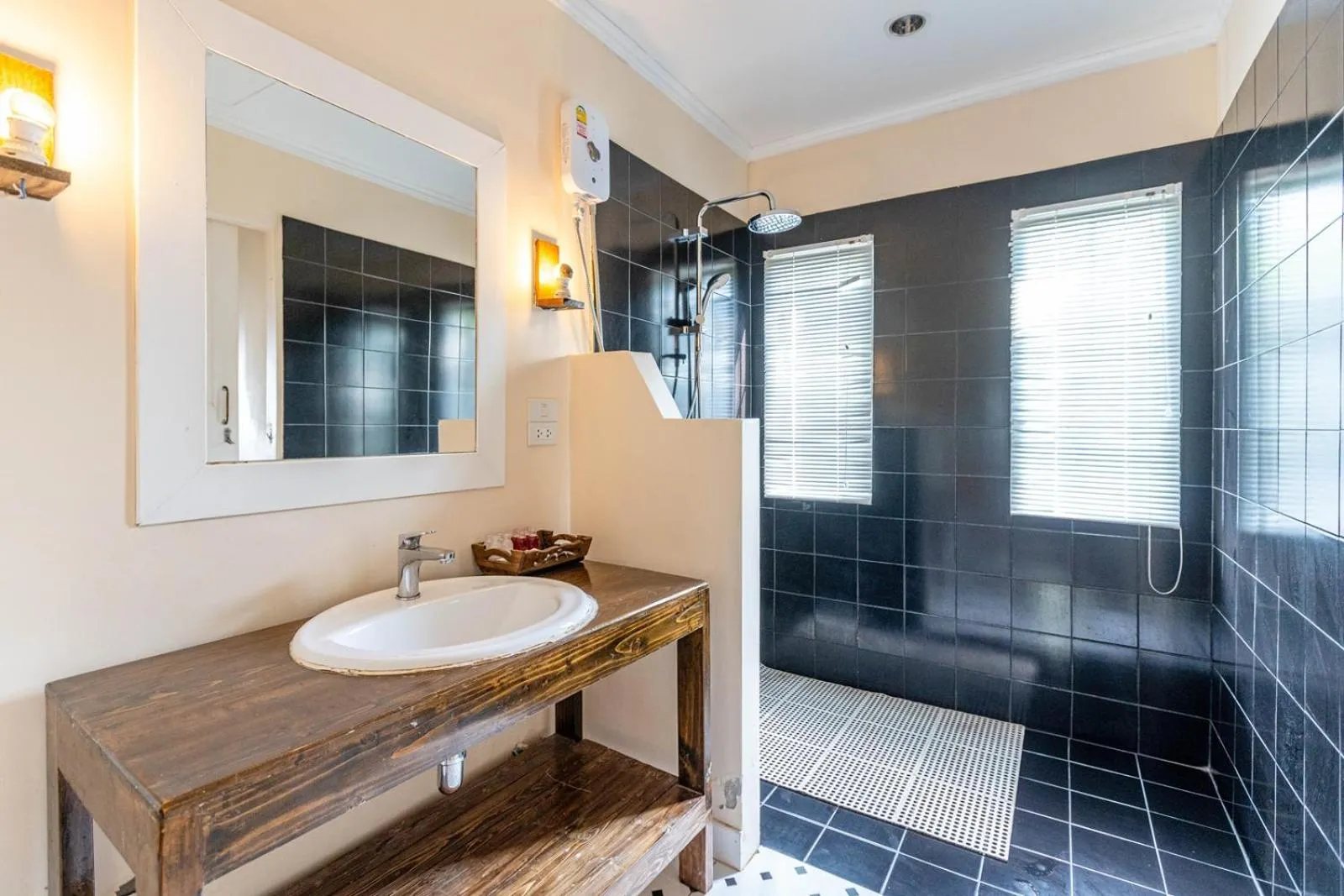 Bathroom in Pattaya Paradise Beach Resort