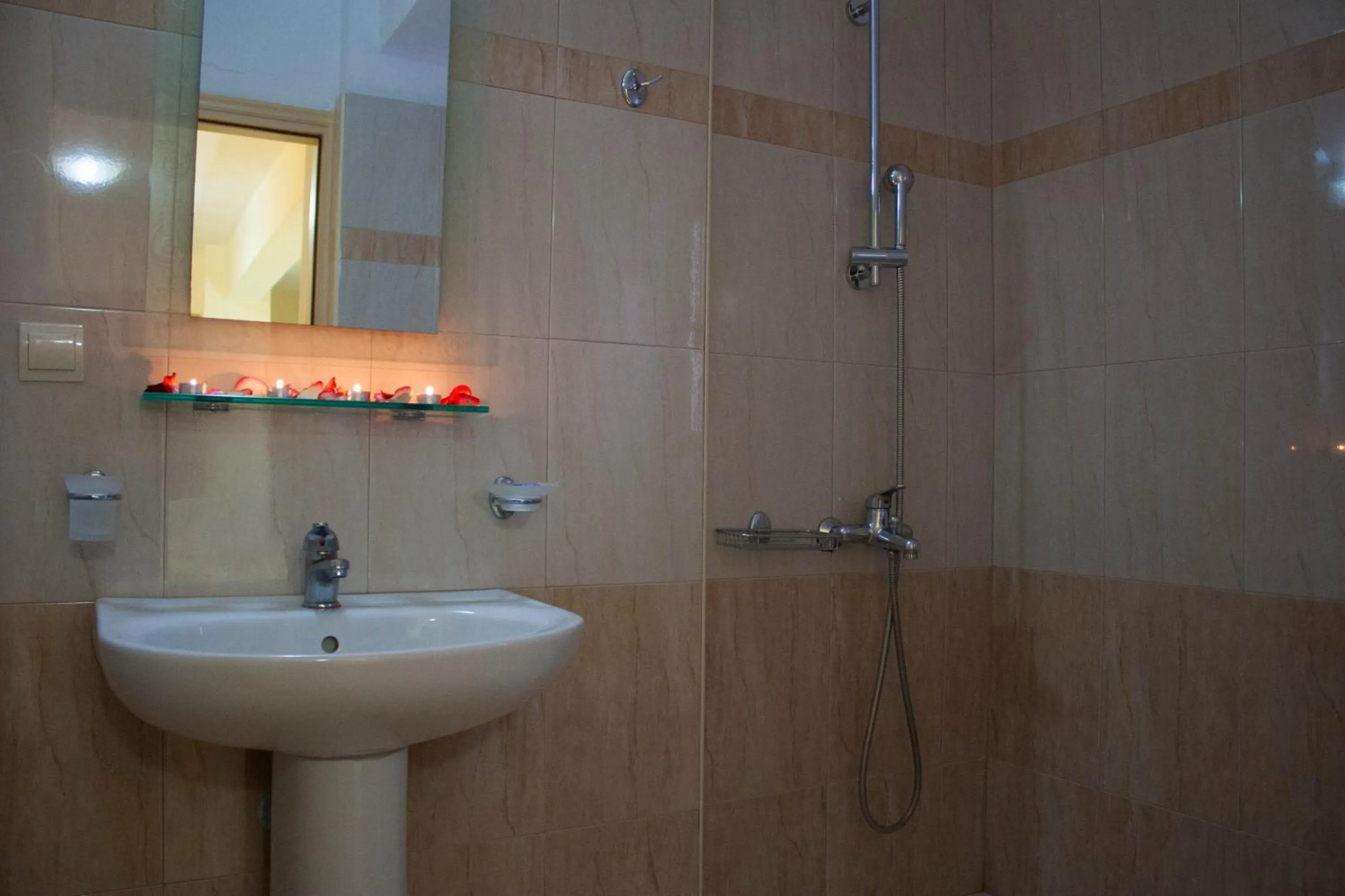 Bathroom in Blue Sky Hotel Apartments