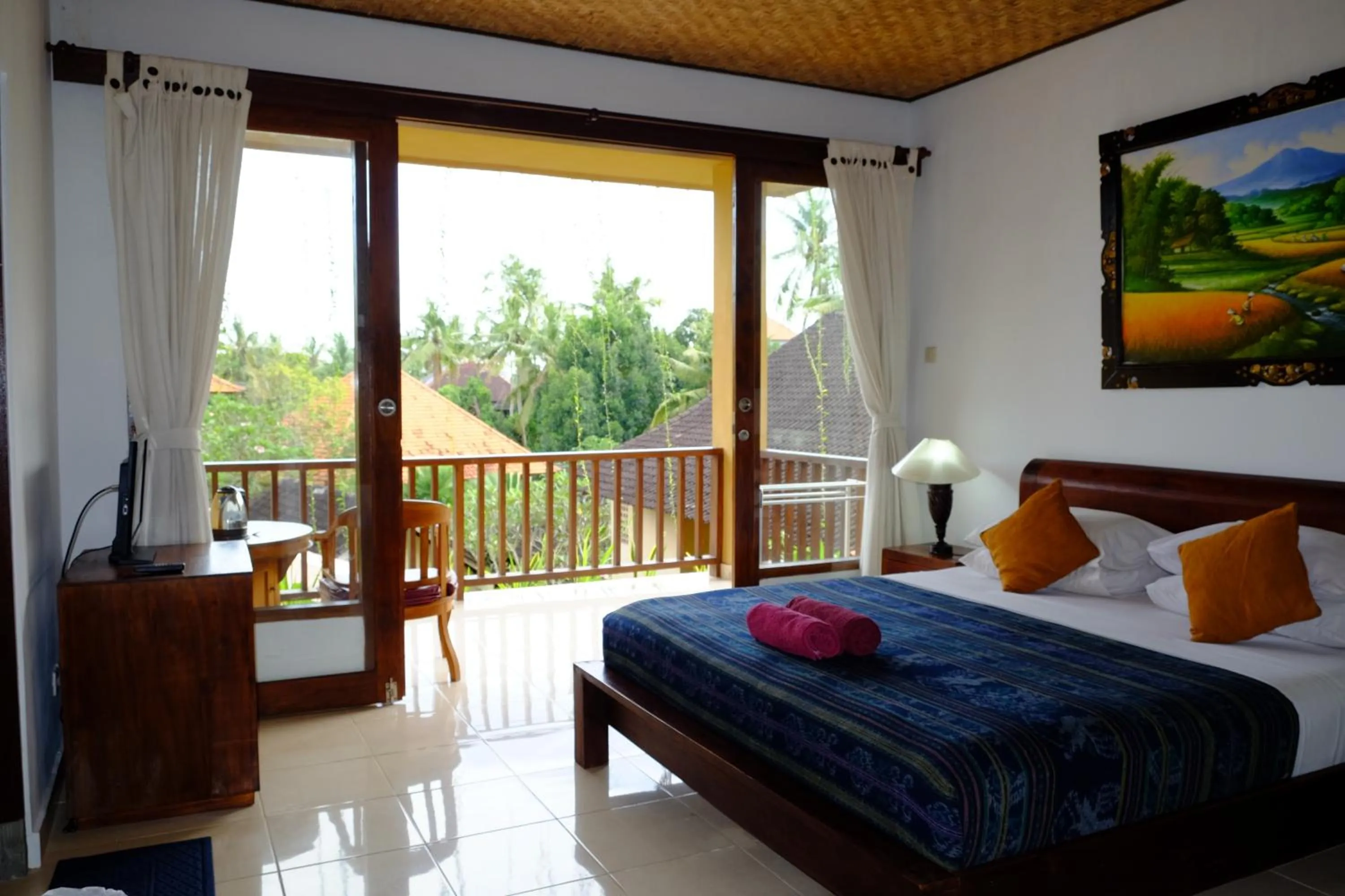 Photo of the whole room, Bed in Jati 3 Bungalows