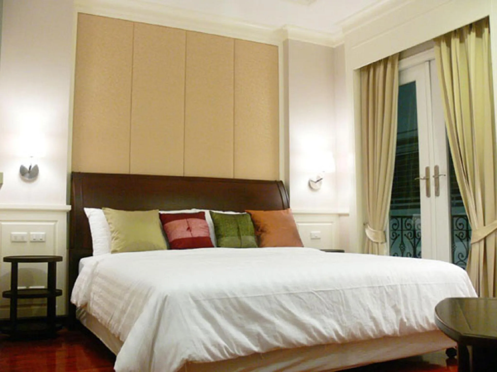 Bed in Aurum The River Place