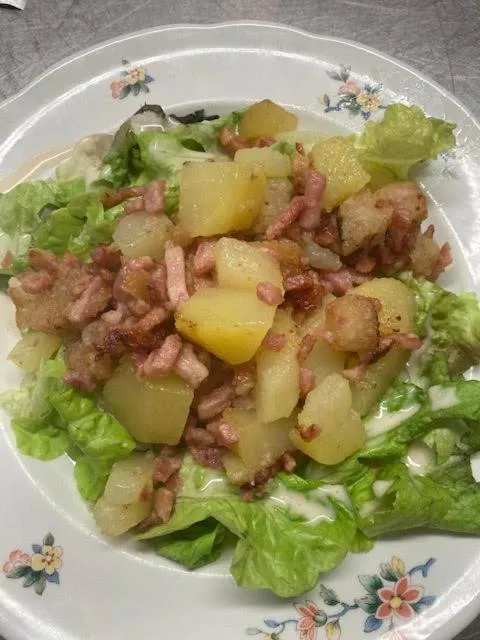 Restaurant/places to eat in Logis Hôtel Restaurant de la Poste