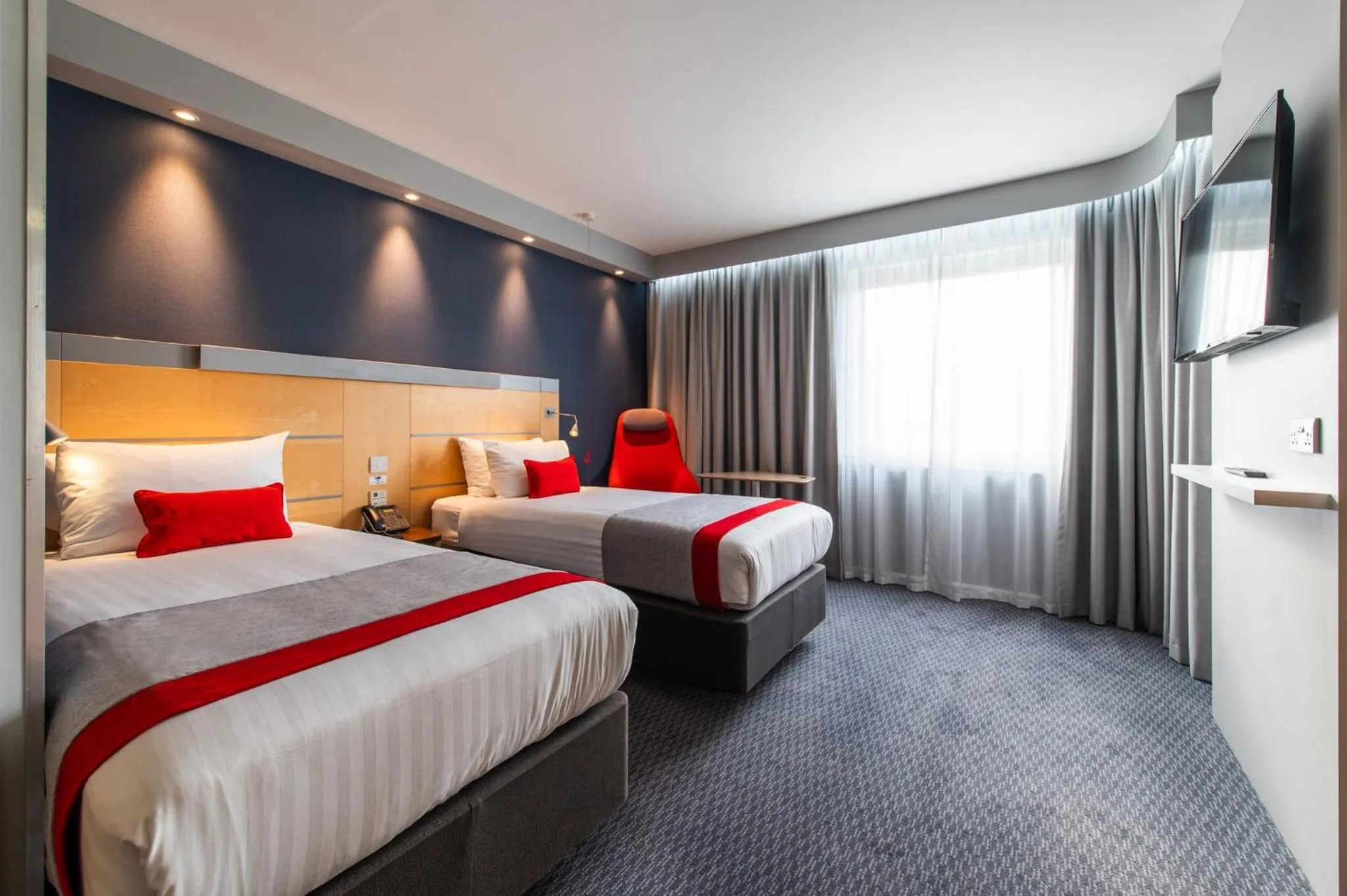 Photo of the whole room, Bed in Holiday Inn Express Ramsgate – Minster by IHG