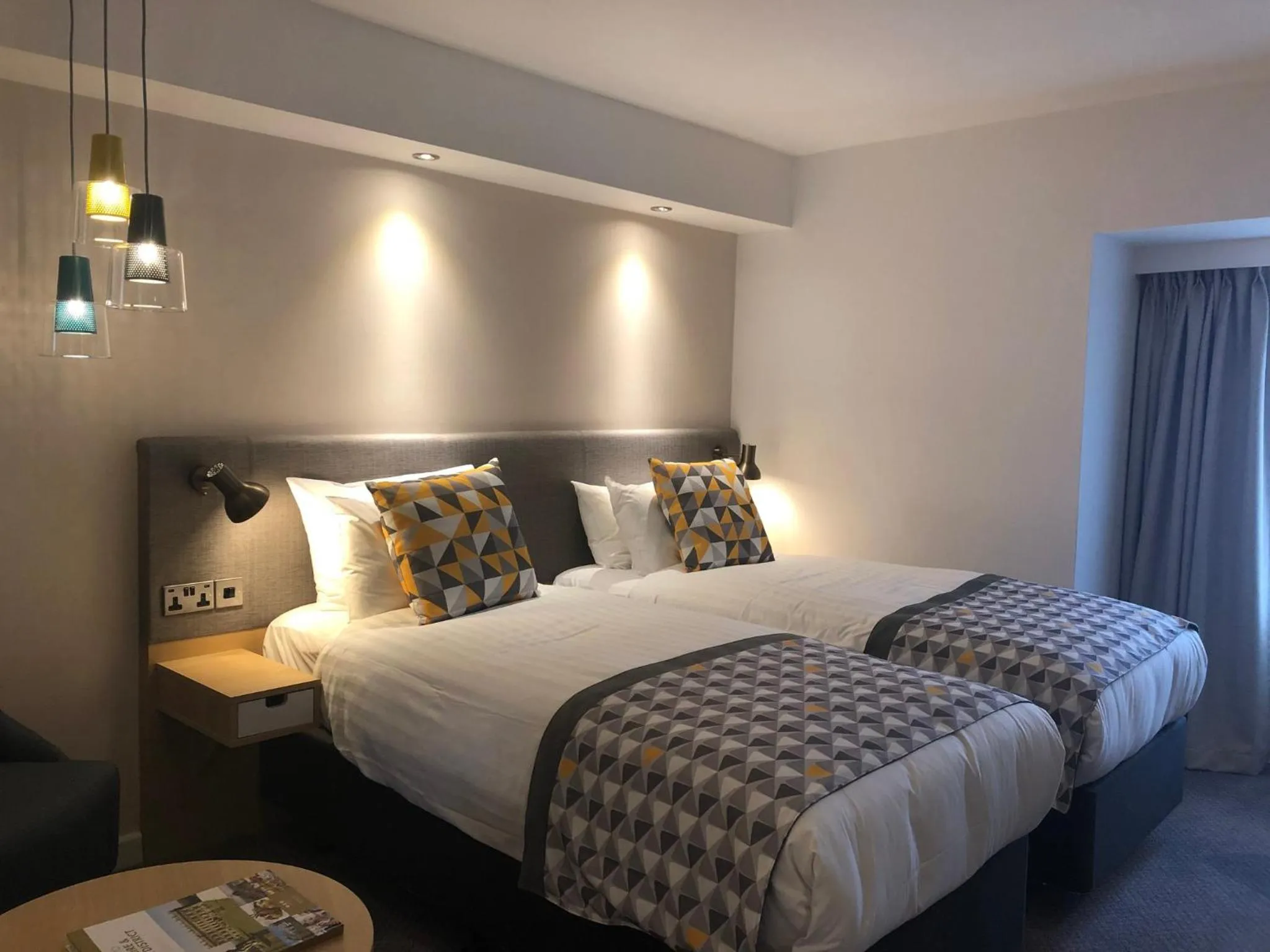 Photo of the whole room, Bed in Holiday Inn Mansfield Alfreton M1 Jct 28 by IHG