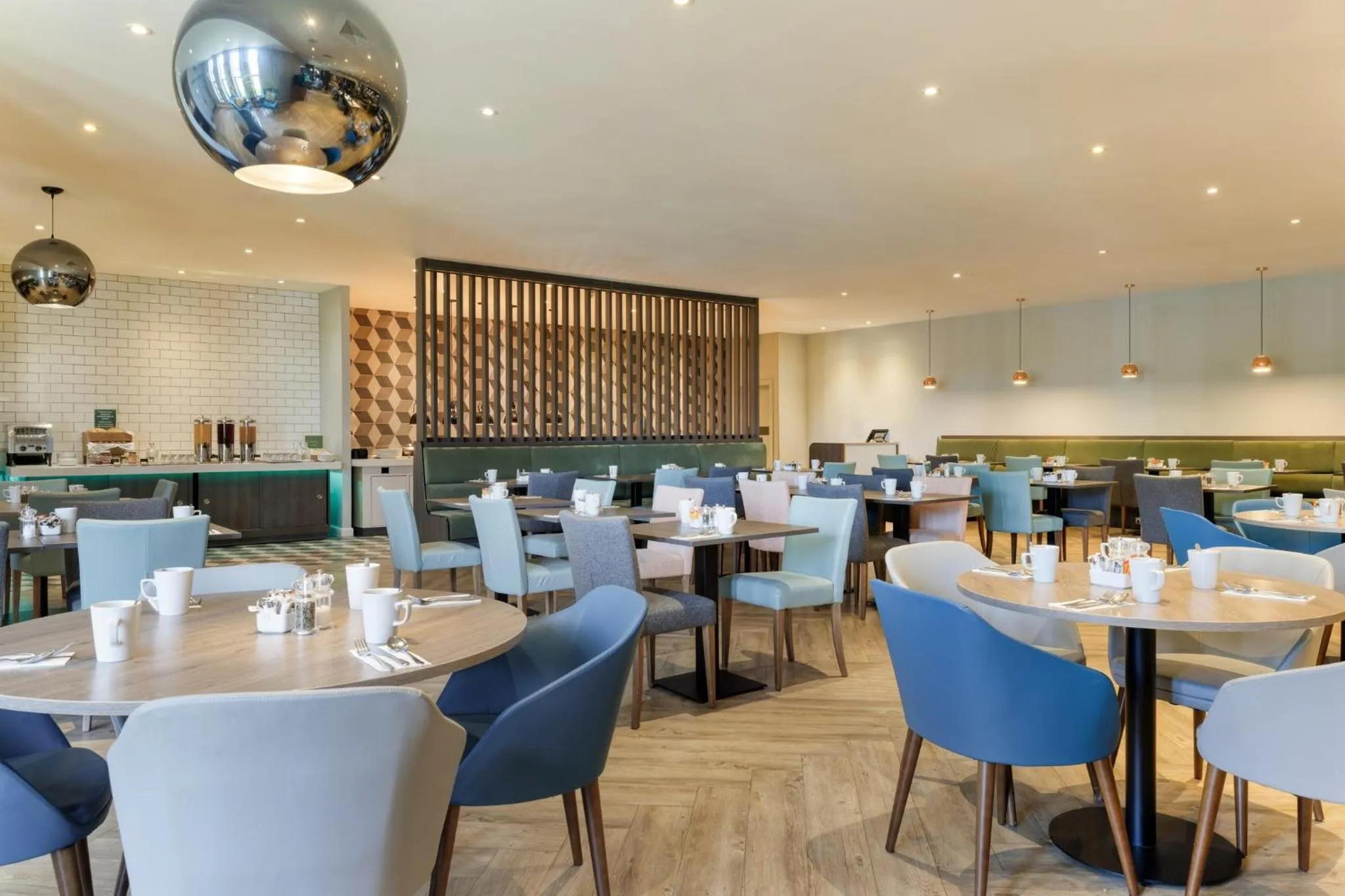 Restaurant/places to eat in Holiday Inn Mansfield Alfreton M1 Jct 28 by IHG