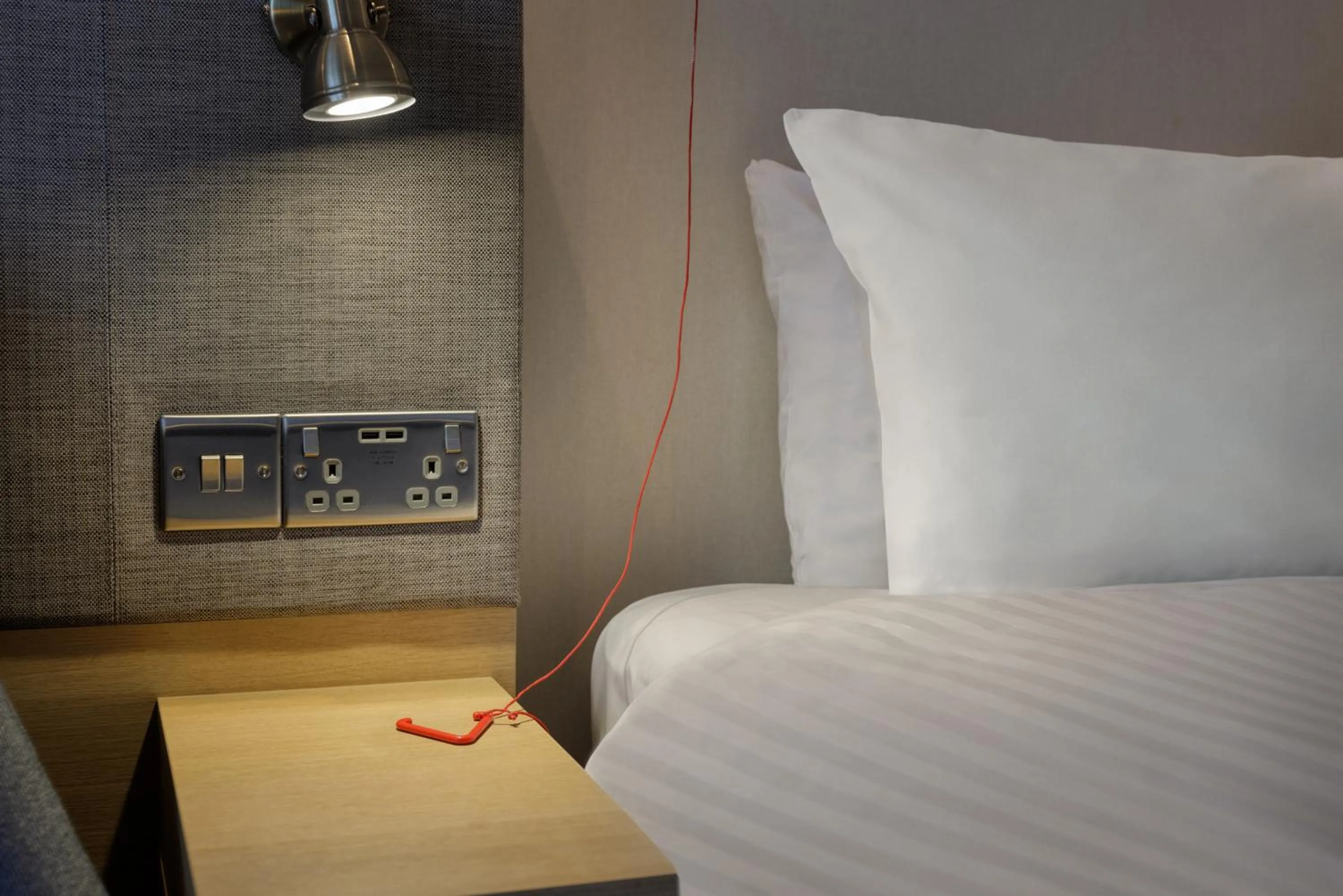 Bed in Holiday Inn Mansfield Alfreton M1 Jct 28 by IHG