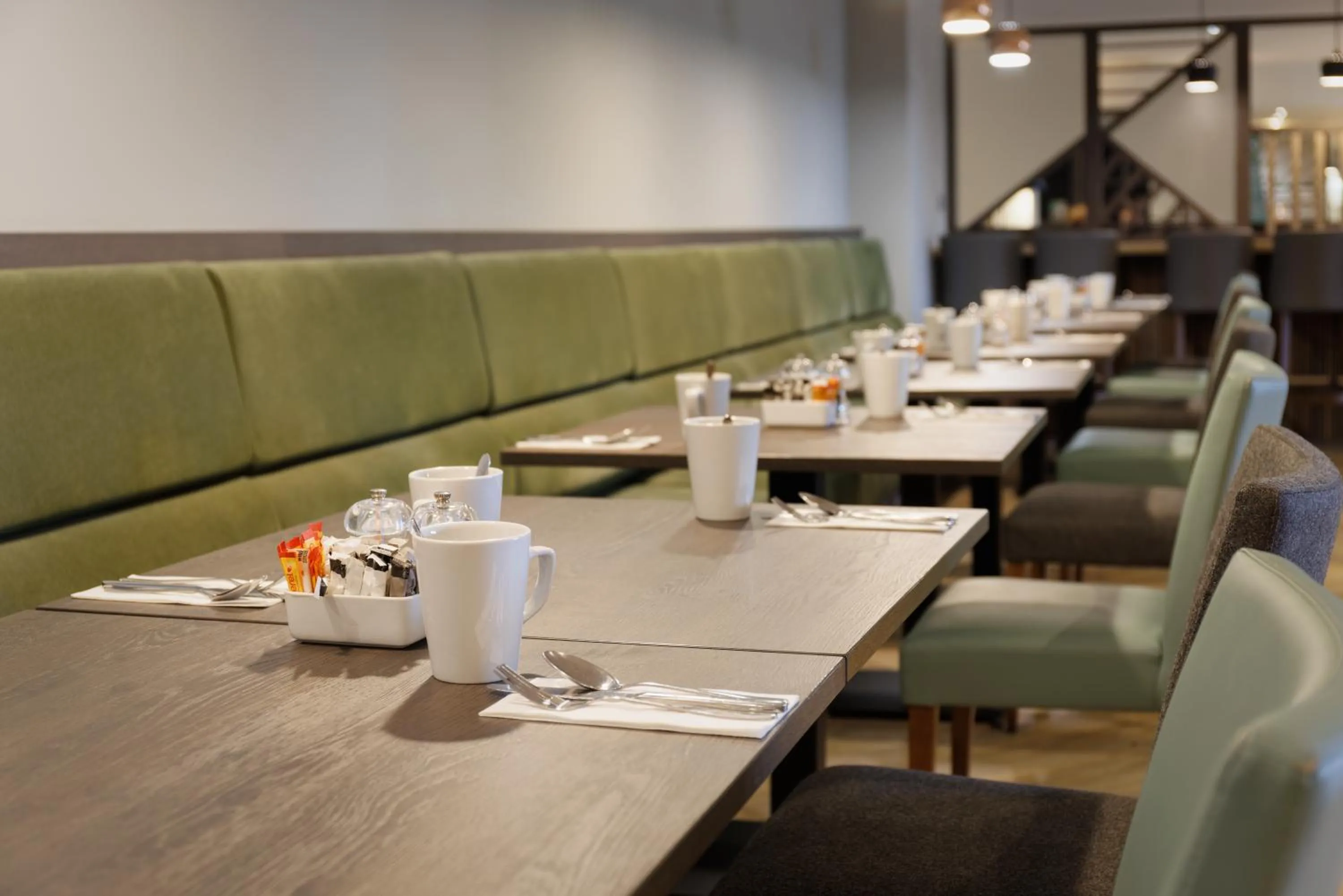 Restaurant/places to eat in Holiday Inn Mansfield Alfreton M1 Jct 28 by IHG