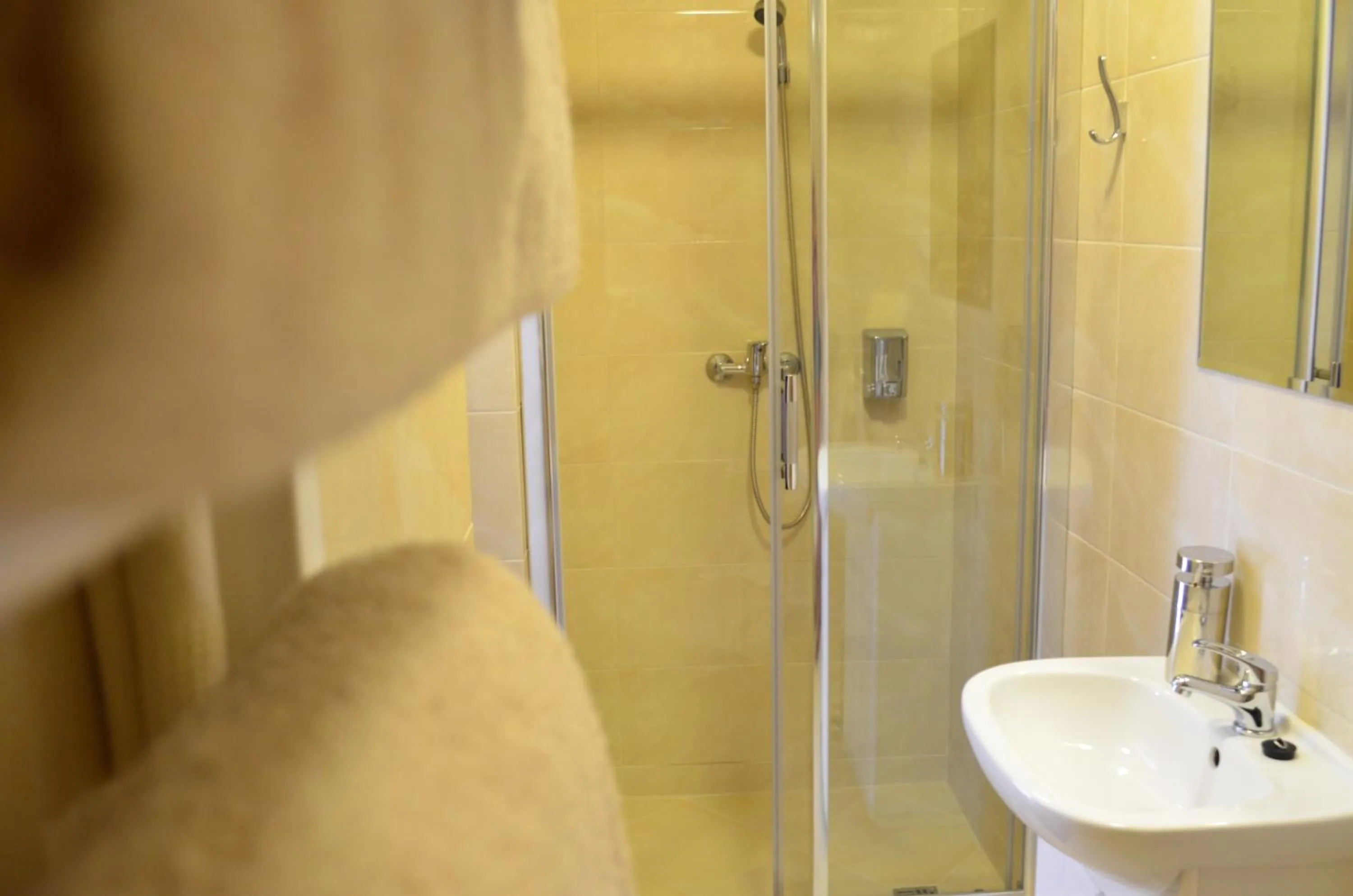 Photo of the whole room in Camping Motel WOK