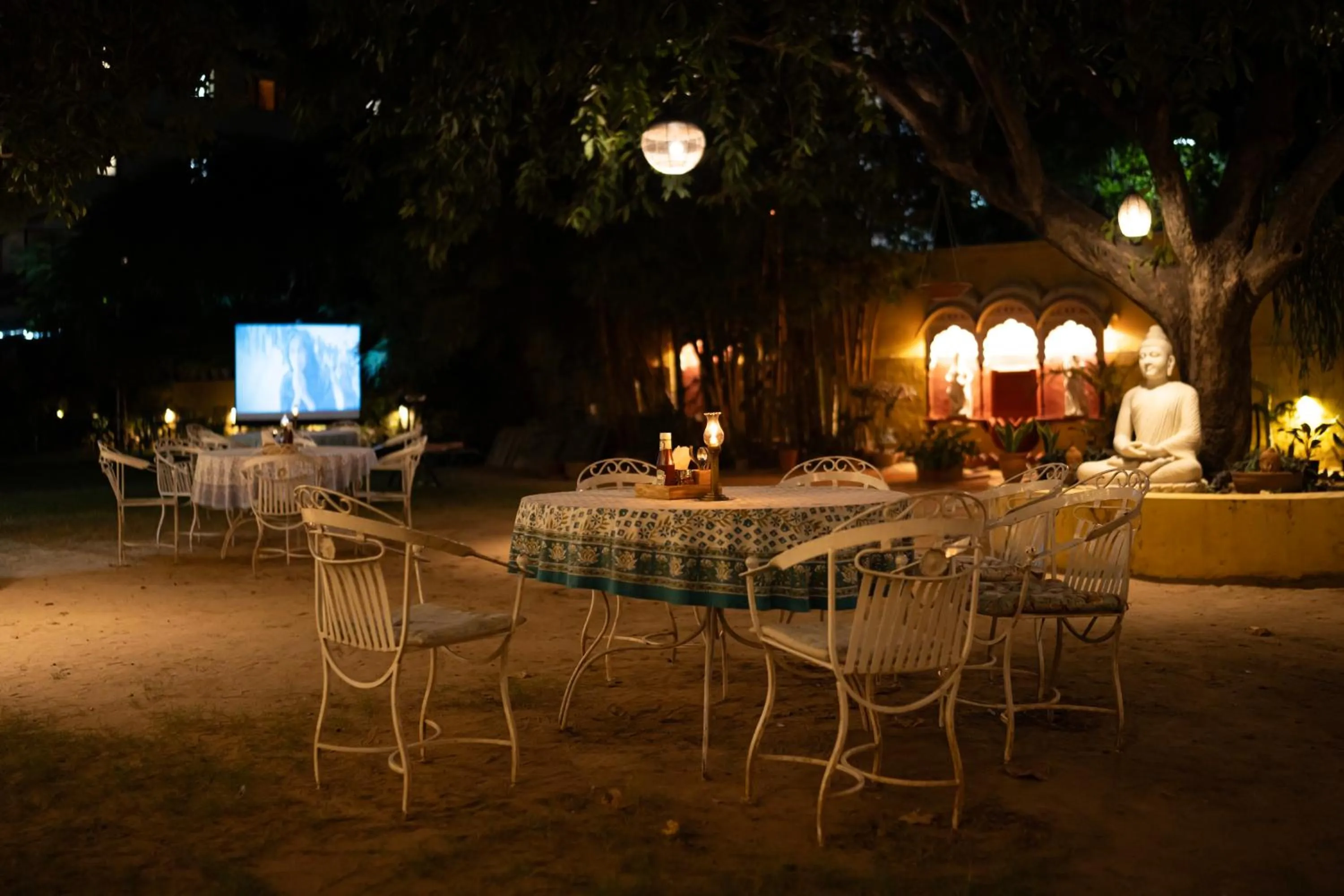 Night in Anuraag Villa