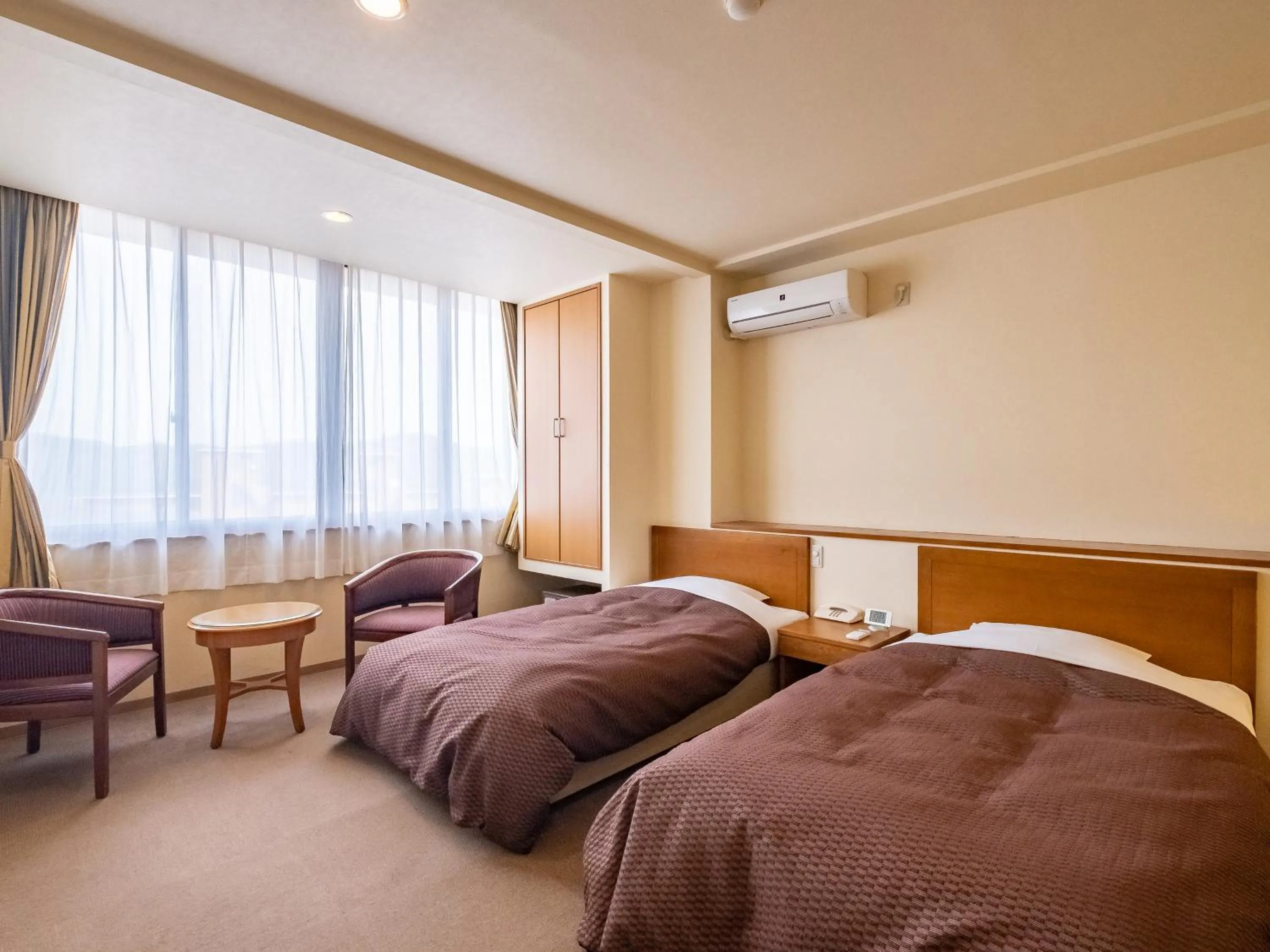 Photo of the whole room, Bed in HAKONE GORA ONSEN Hotel Kasansui