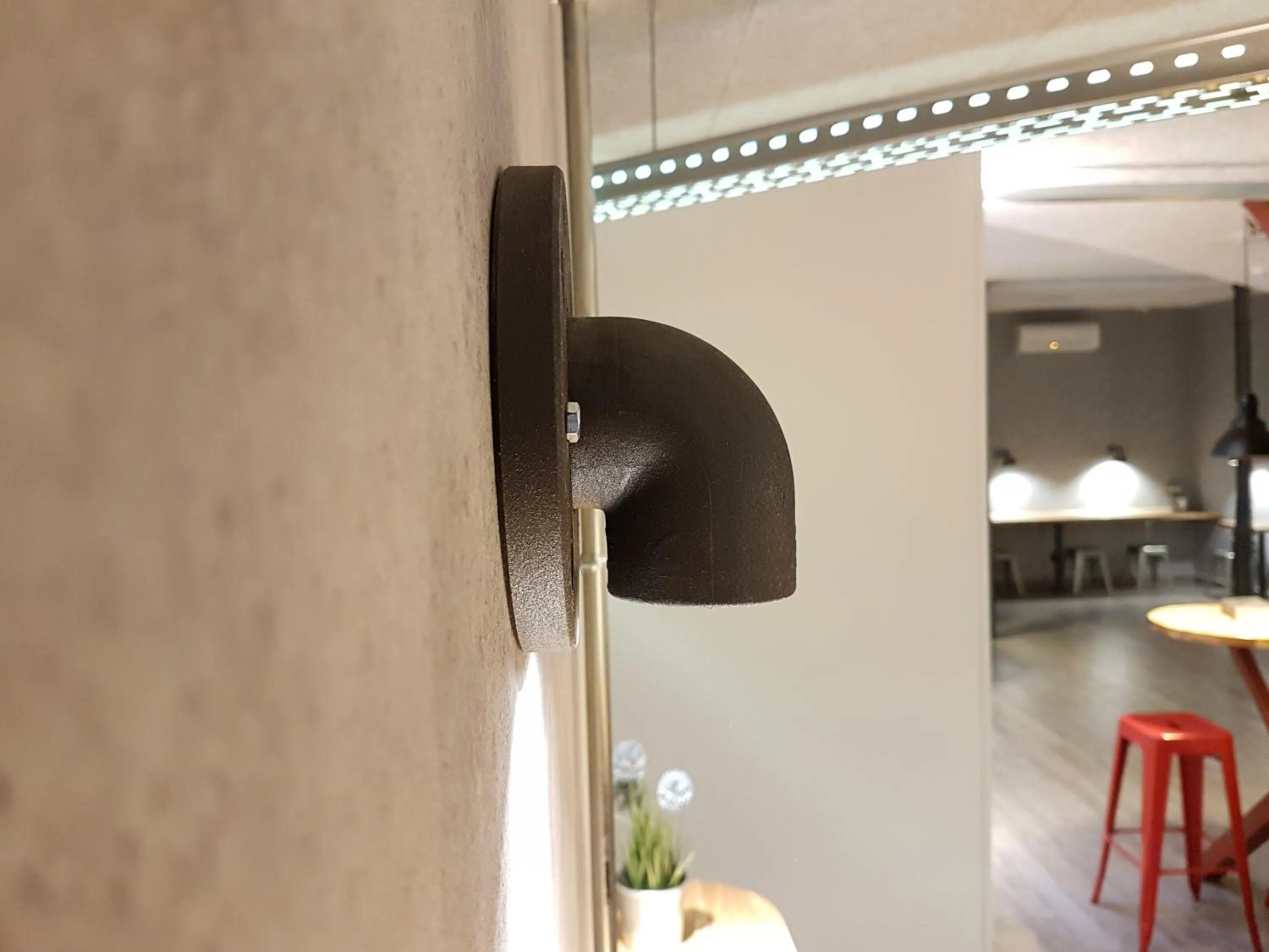 Other in Far Home Atocha