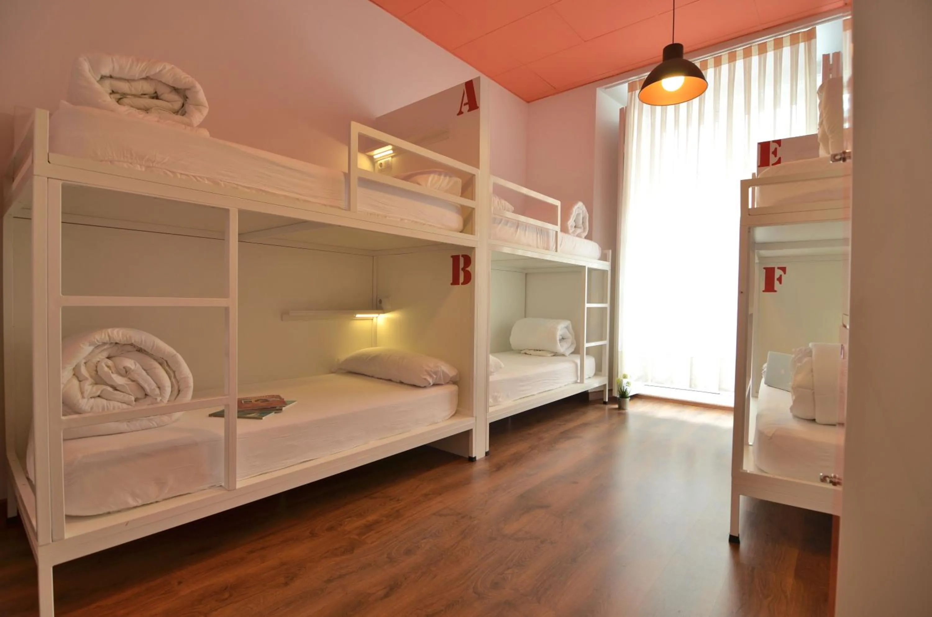 Bed in Far Home Atocha