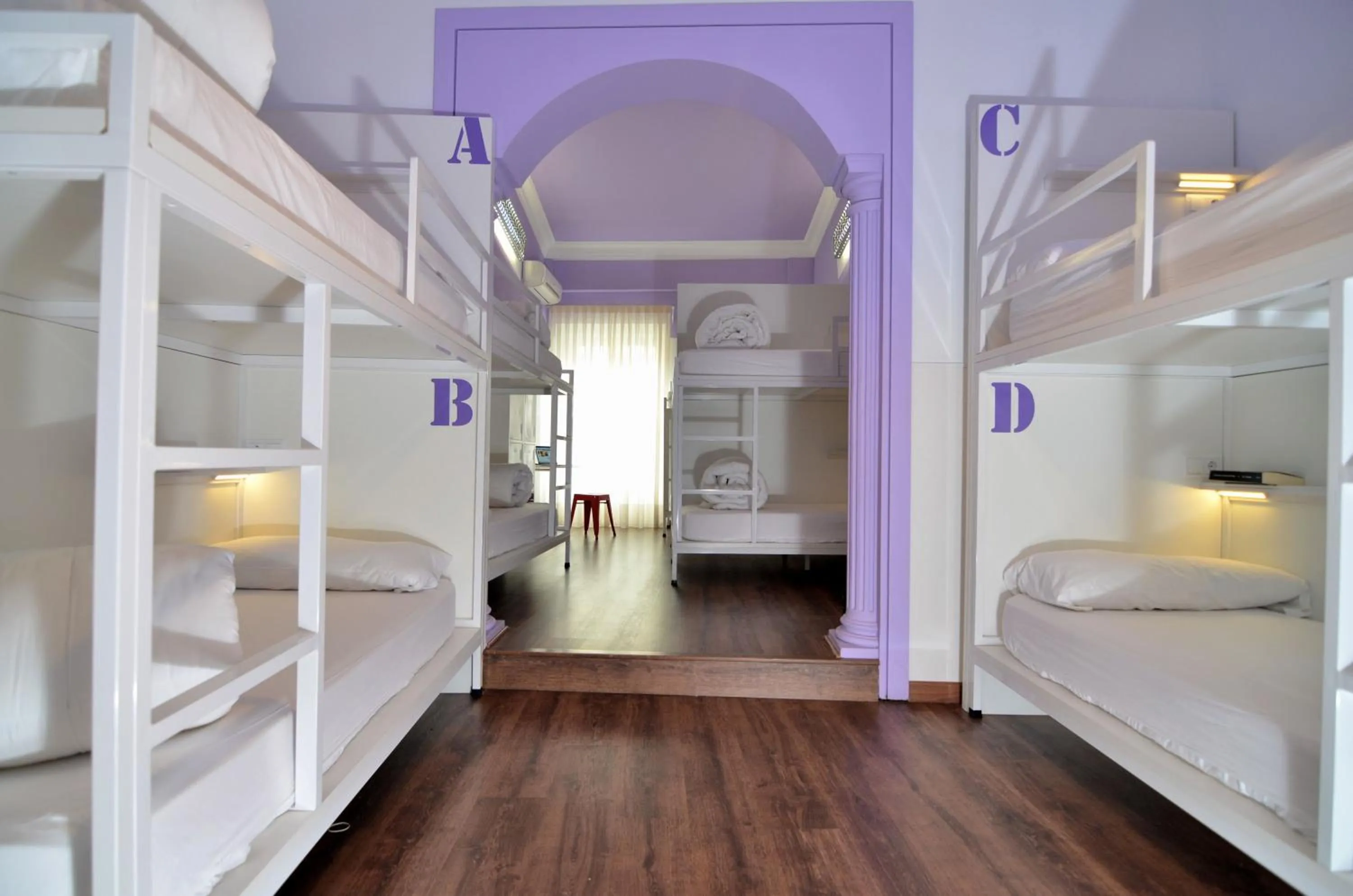 Bedroom, Bed in Far Home Atocha