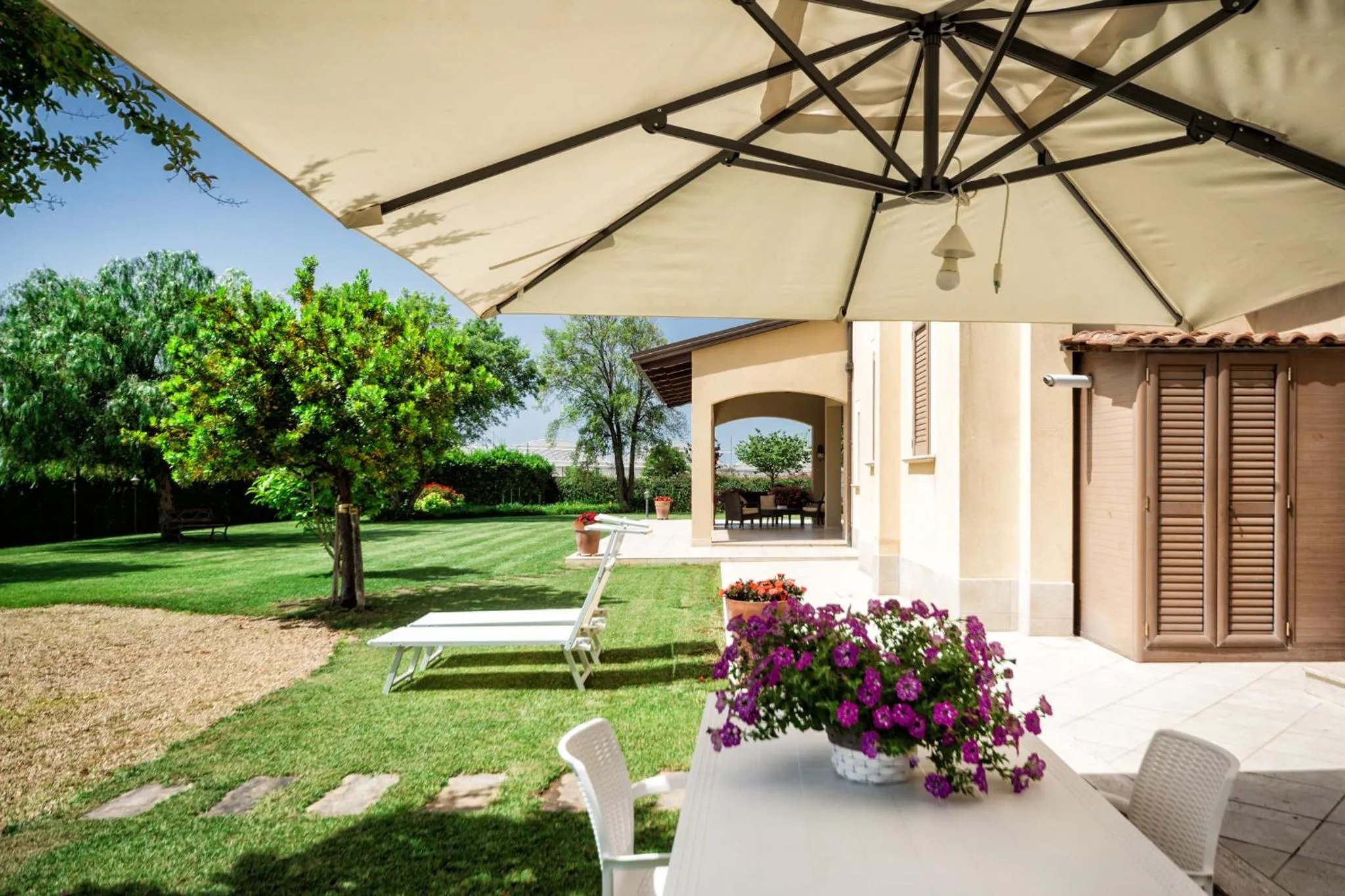 Garden in B&B Samilu'