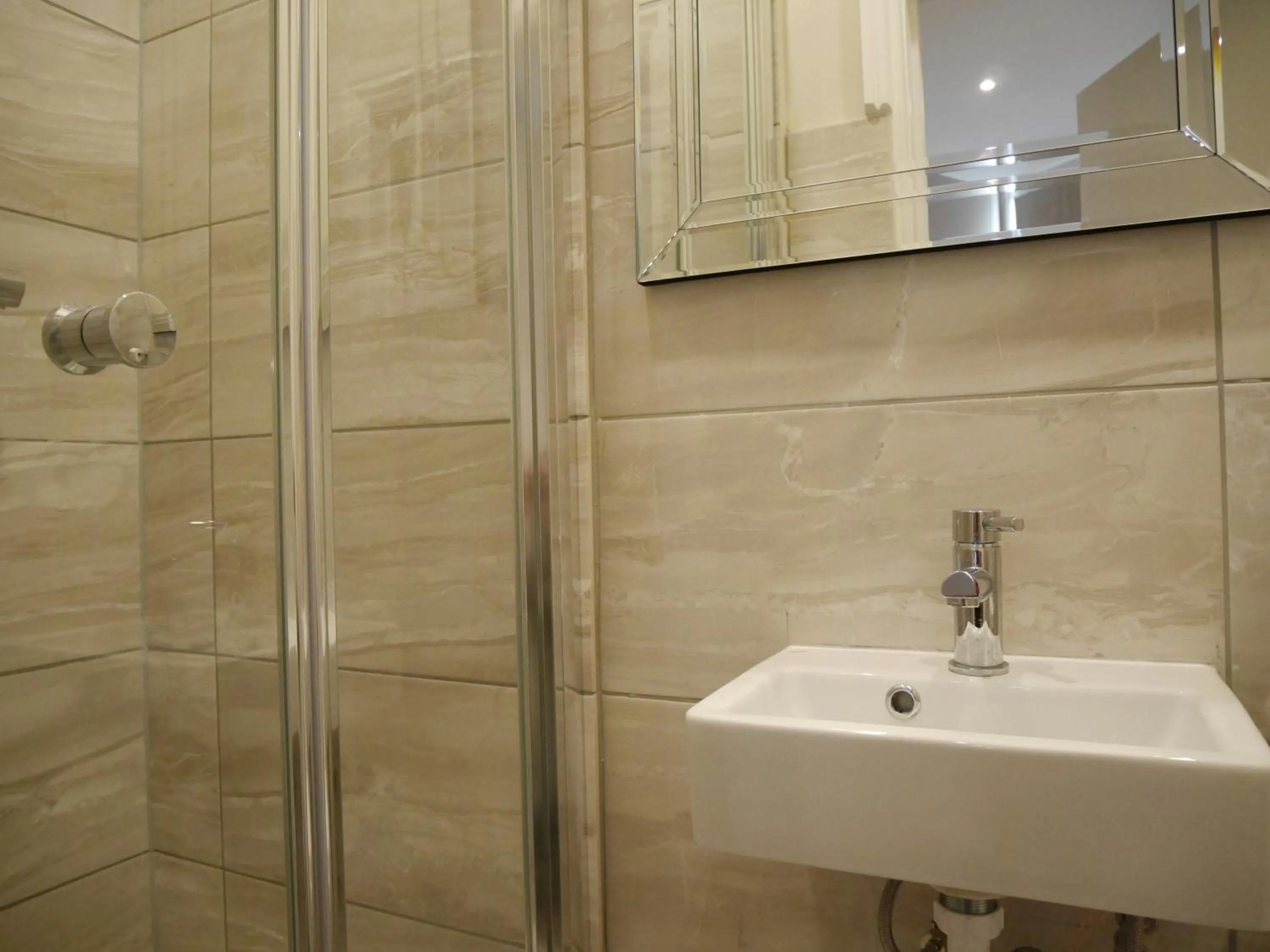 Bathroom in Ravna Gora