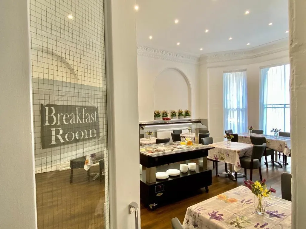 Breakfast in Ravna Gora