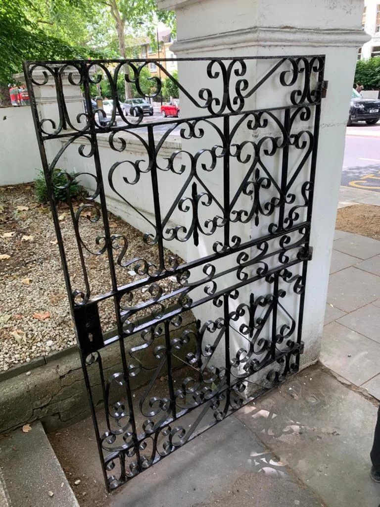 Property building in Ravna Gora