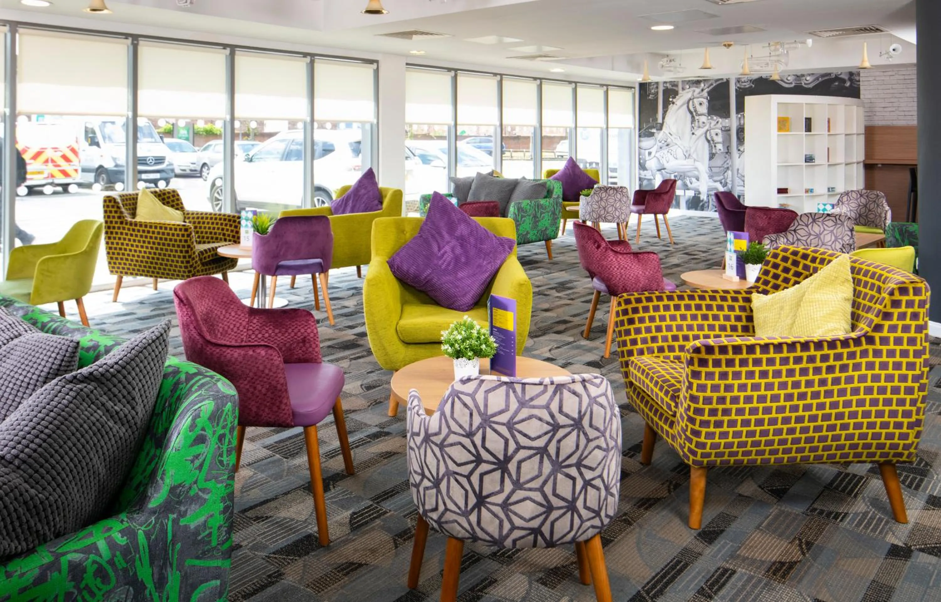 Lobby or reception in ibis Styles Haydock