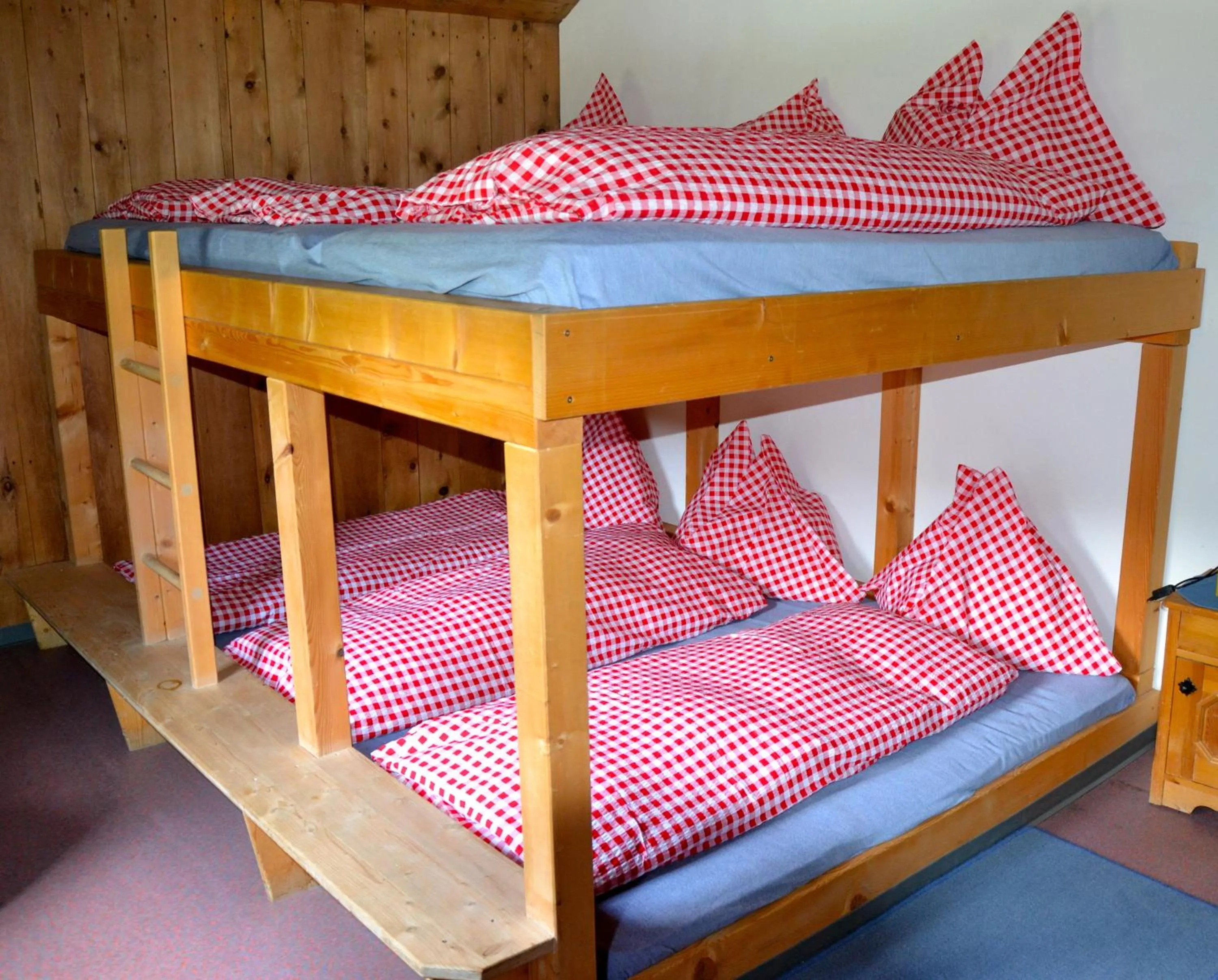 Bed in Hotel Roseg-Gletscher