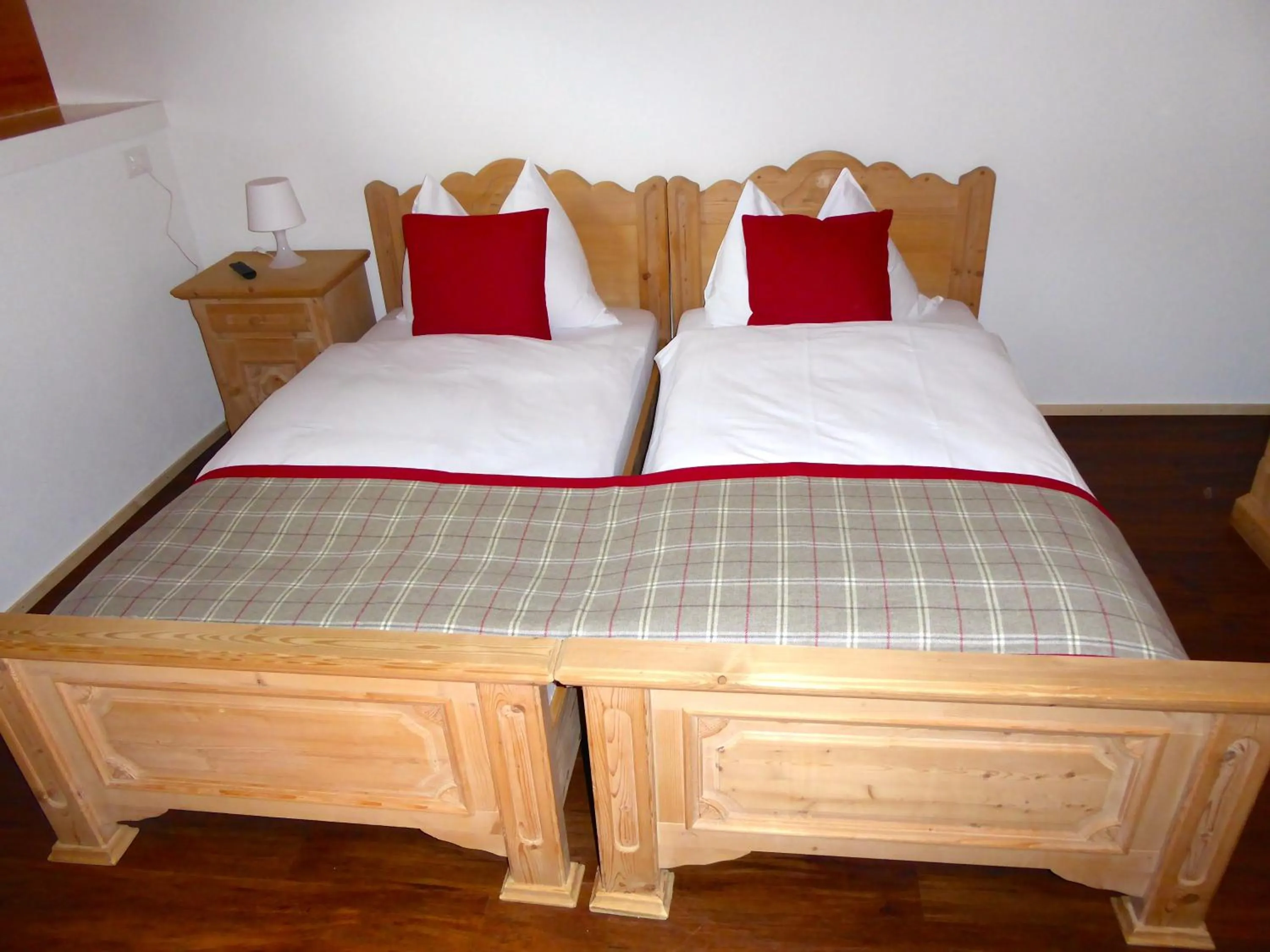 Photo of the whole room, Bed in Hotel Roseg-Gletscher