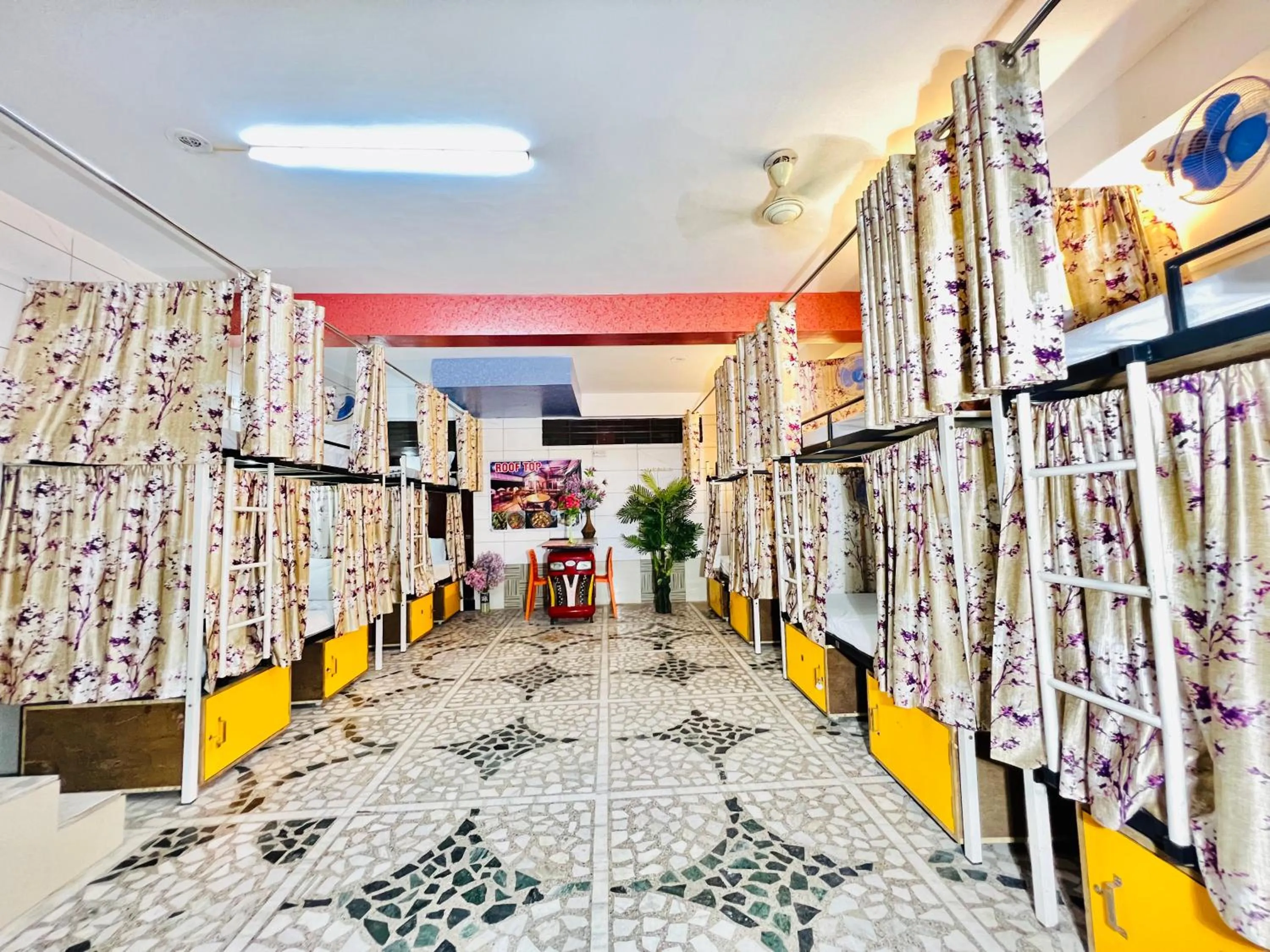 Bed in Hotel Moon Light Palace