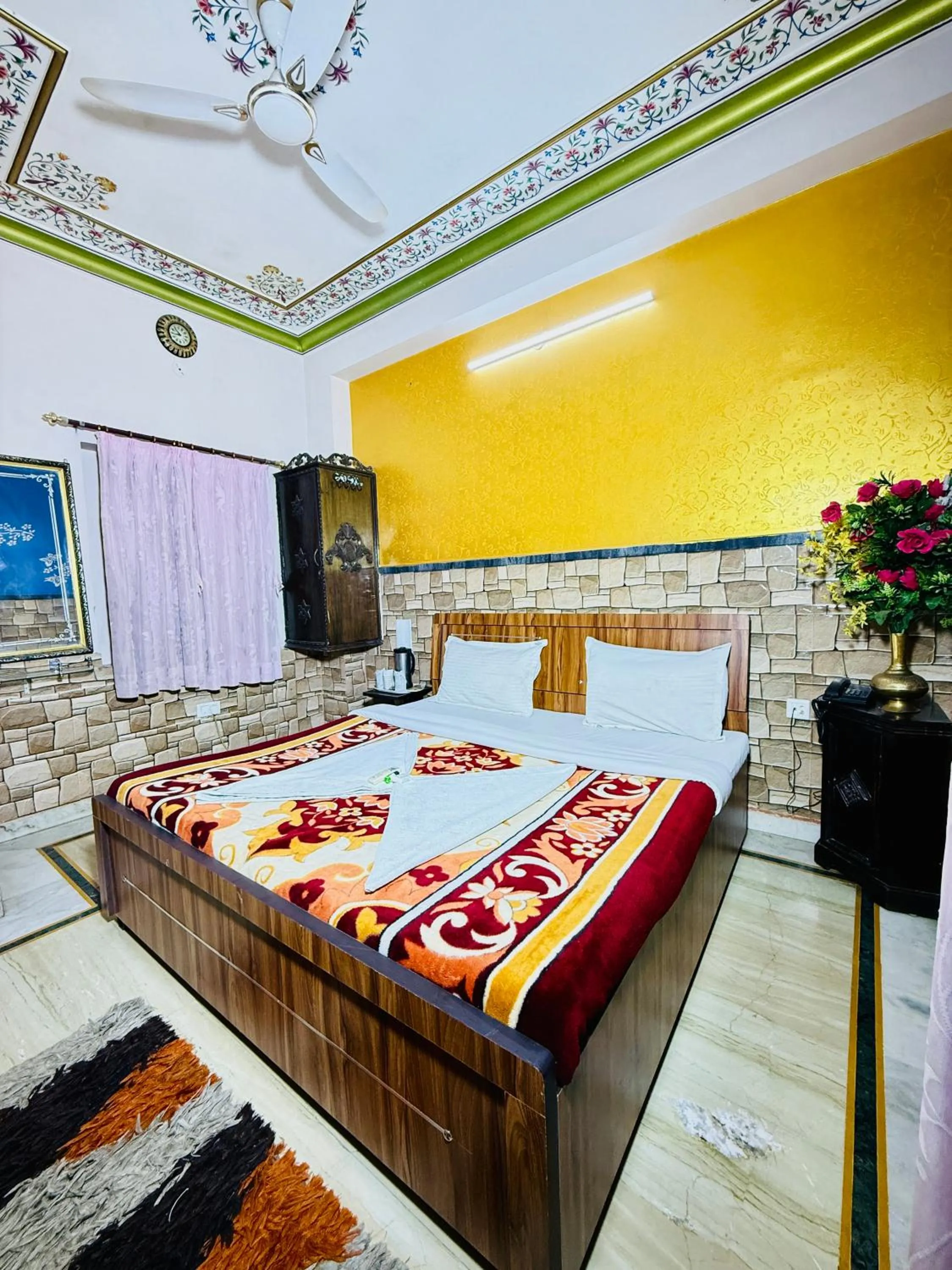 Bed in Hotel Moon Light Palace