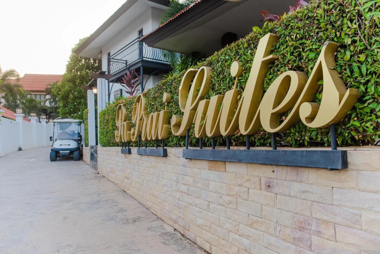 Pa Prai Villas and Suites Resort