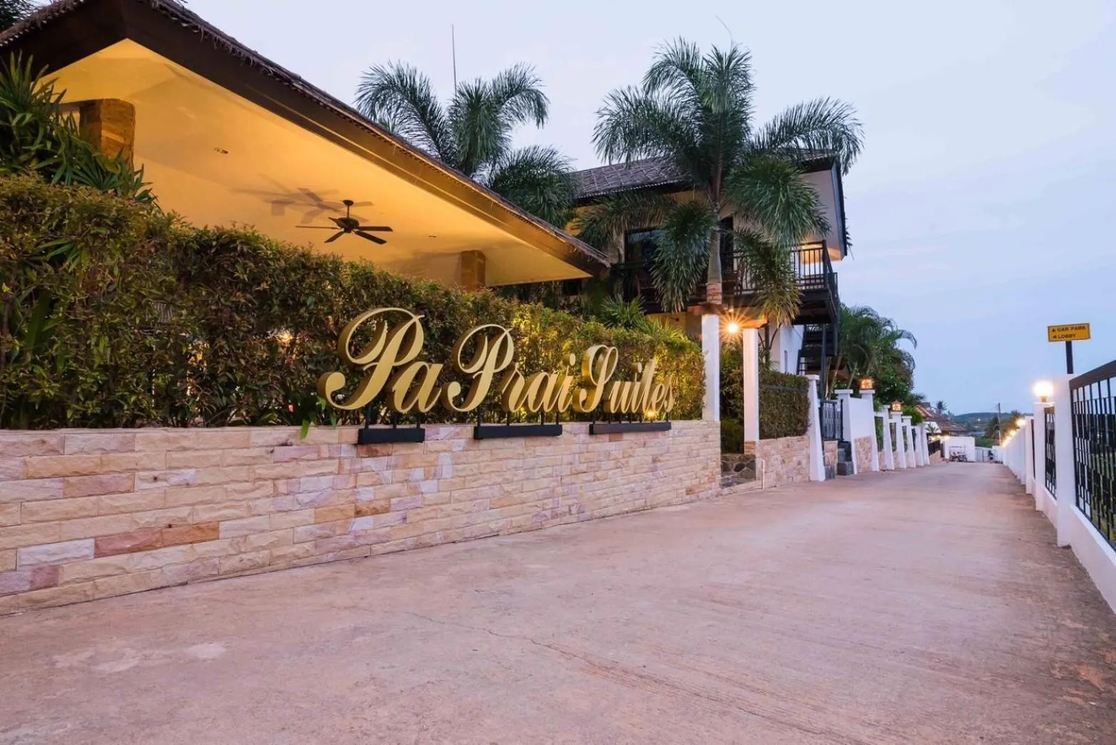 Pa Prai Villas and Suites Resort