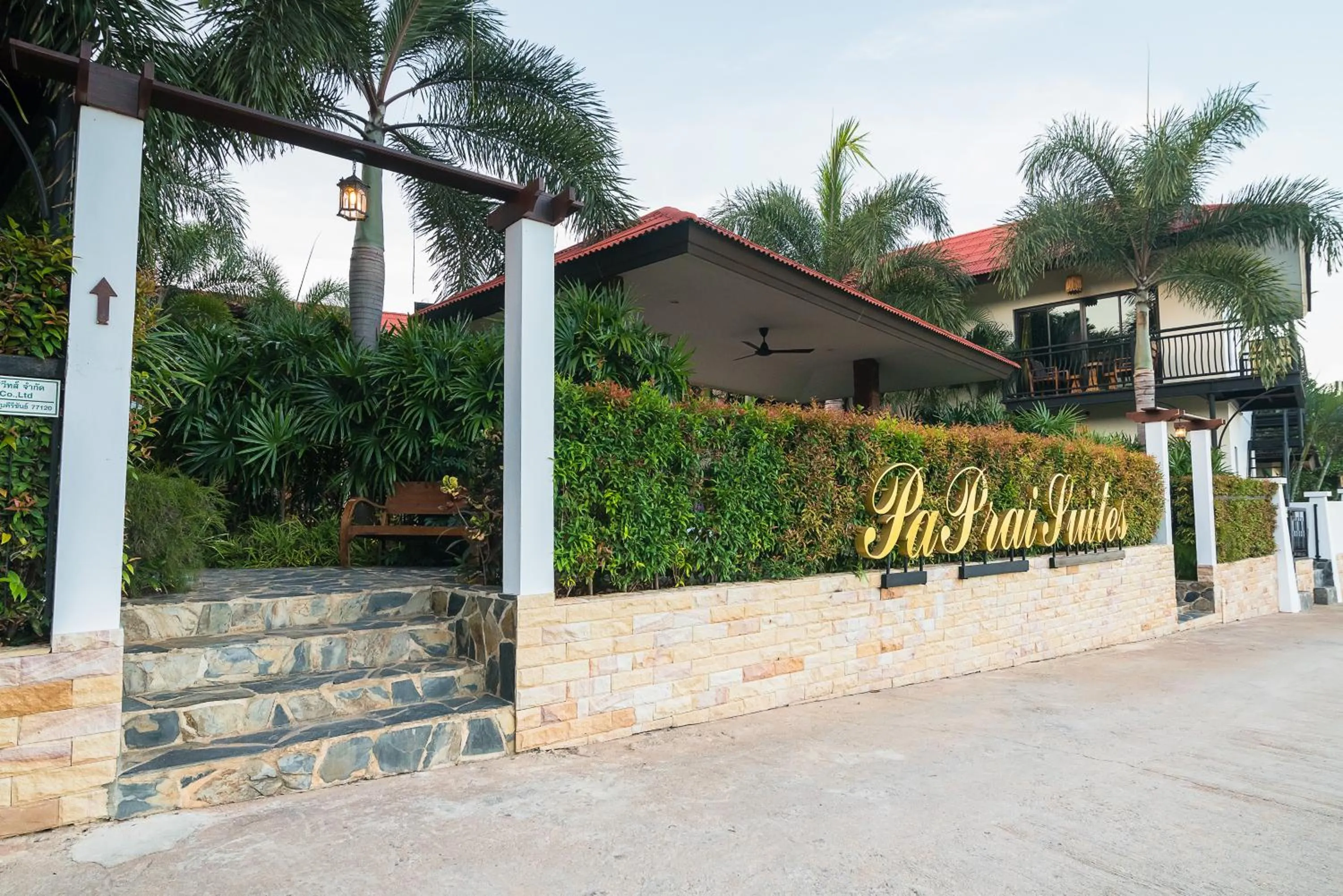 Pa Prai Villas and Suites Resort