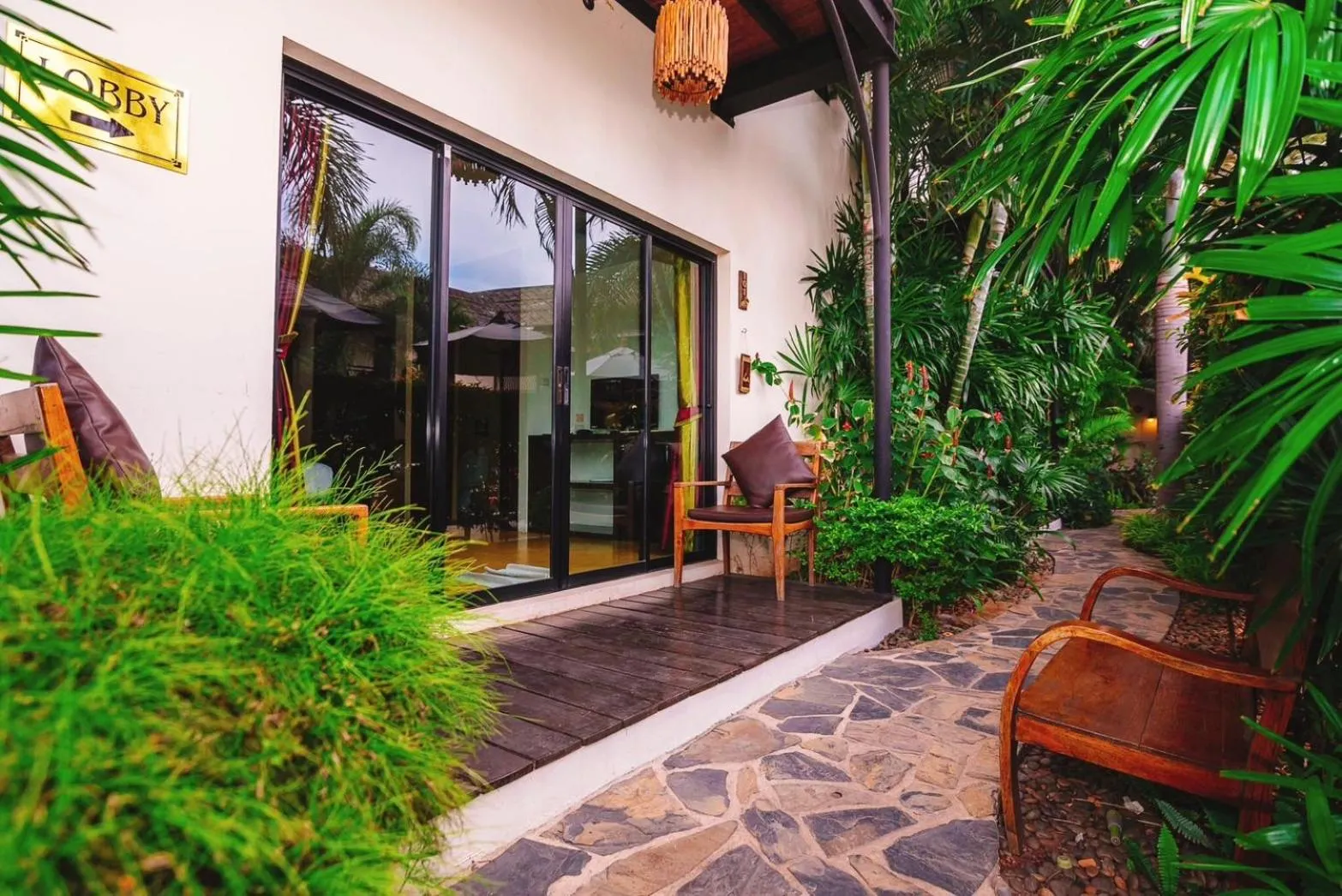 Pa Prai Villas and Suites Resort