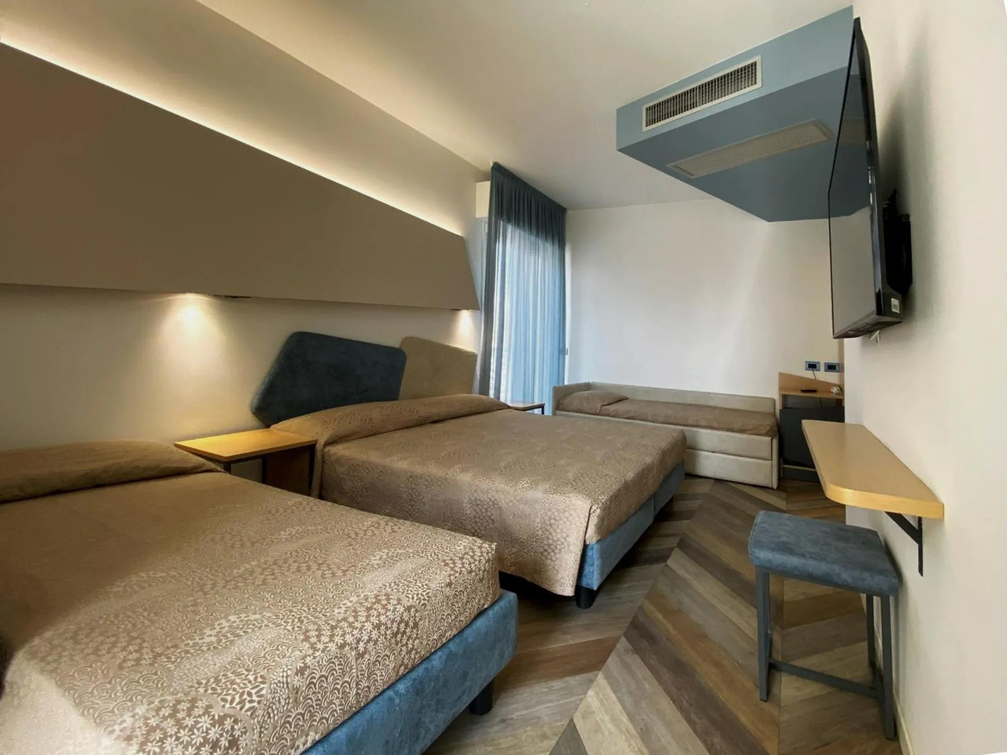 Bedroom, Bed in Color Hotel Rimini