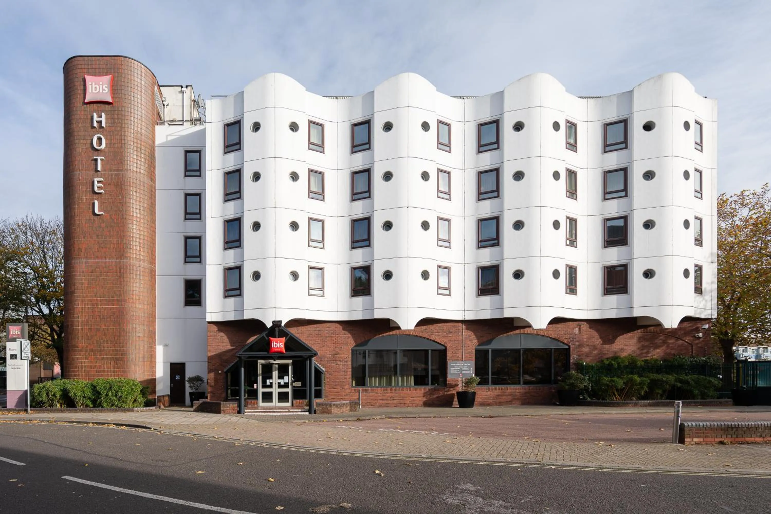 Property building in ibis Portsmouth