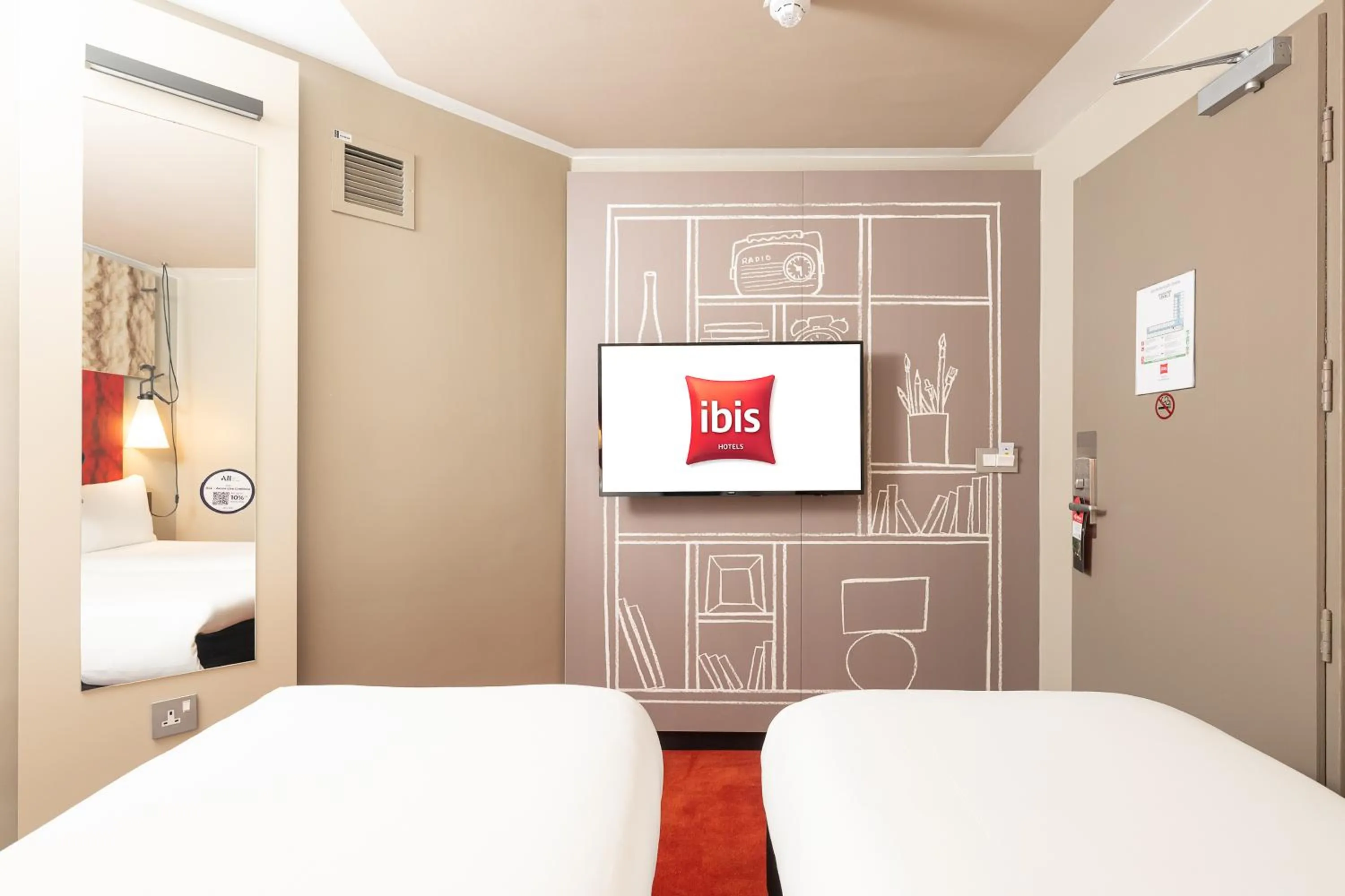 Bed in ibis Portsmouth