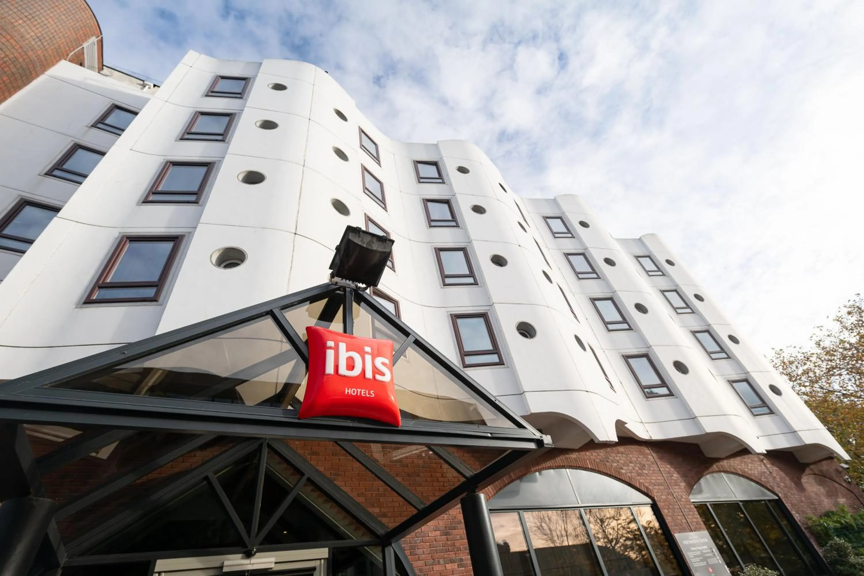 Property building in ibis Portsmouth