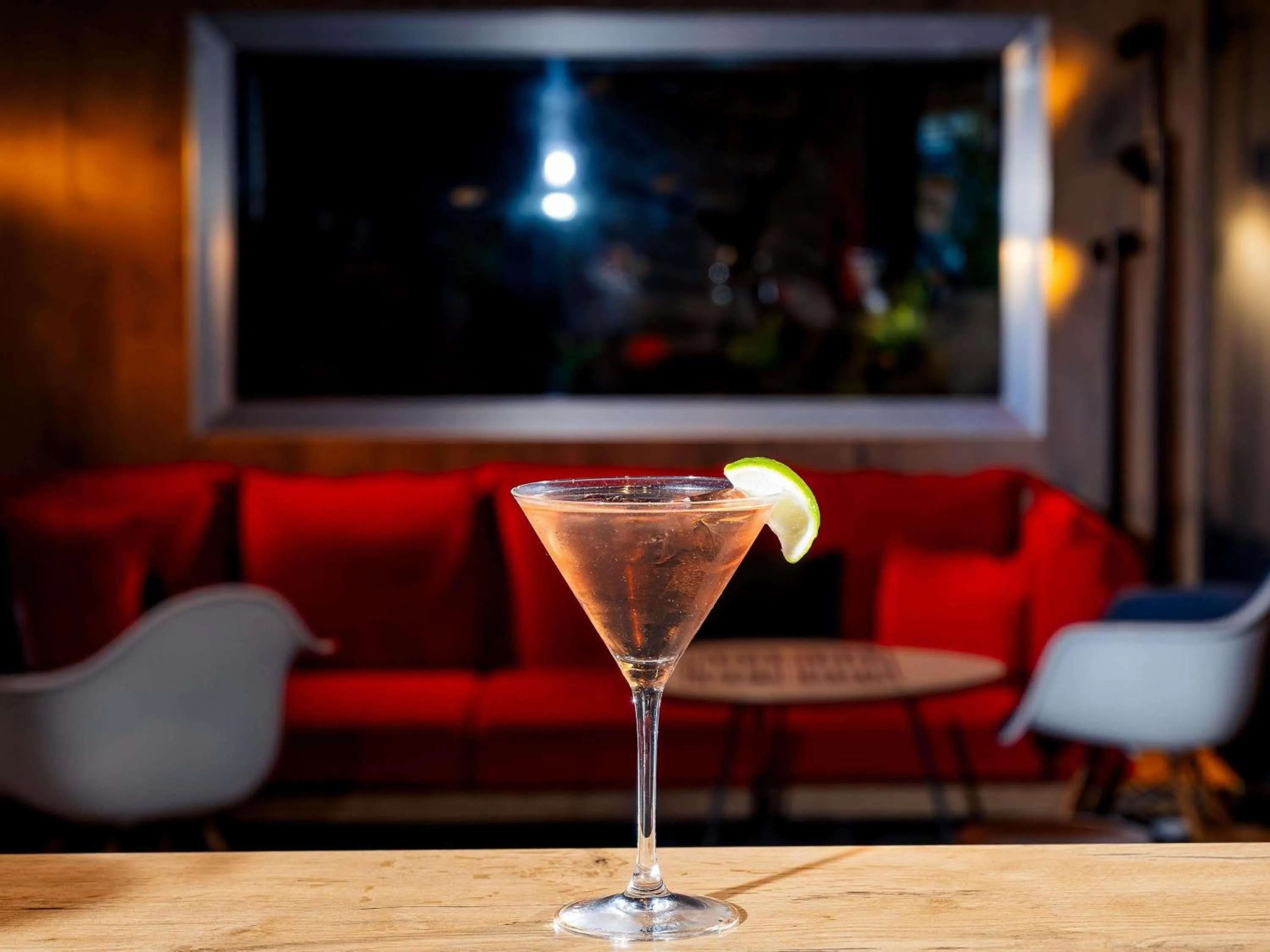 Restaurant/places to eat in ibis Portsmouth