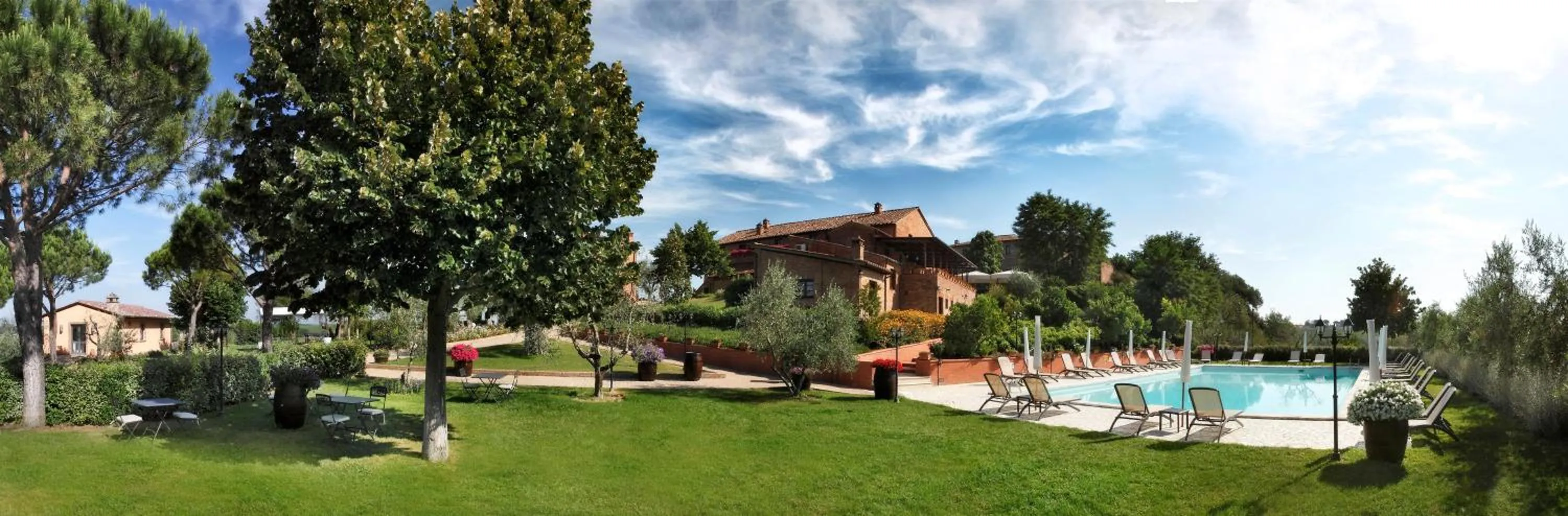 Property building in Borgo Tre Rose