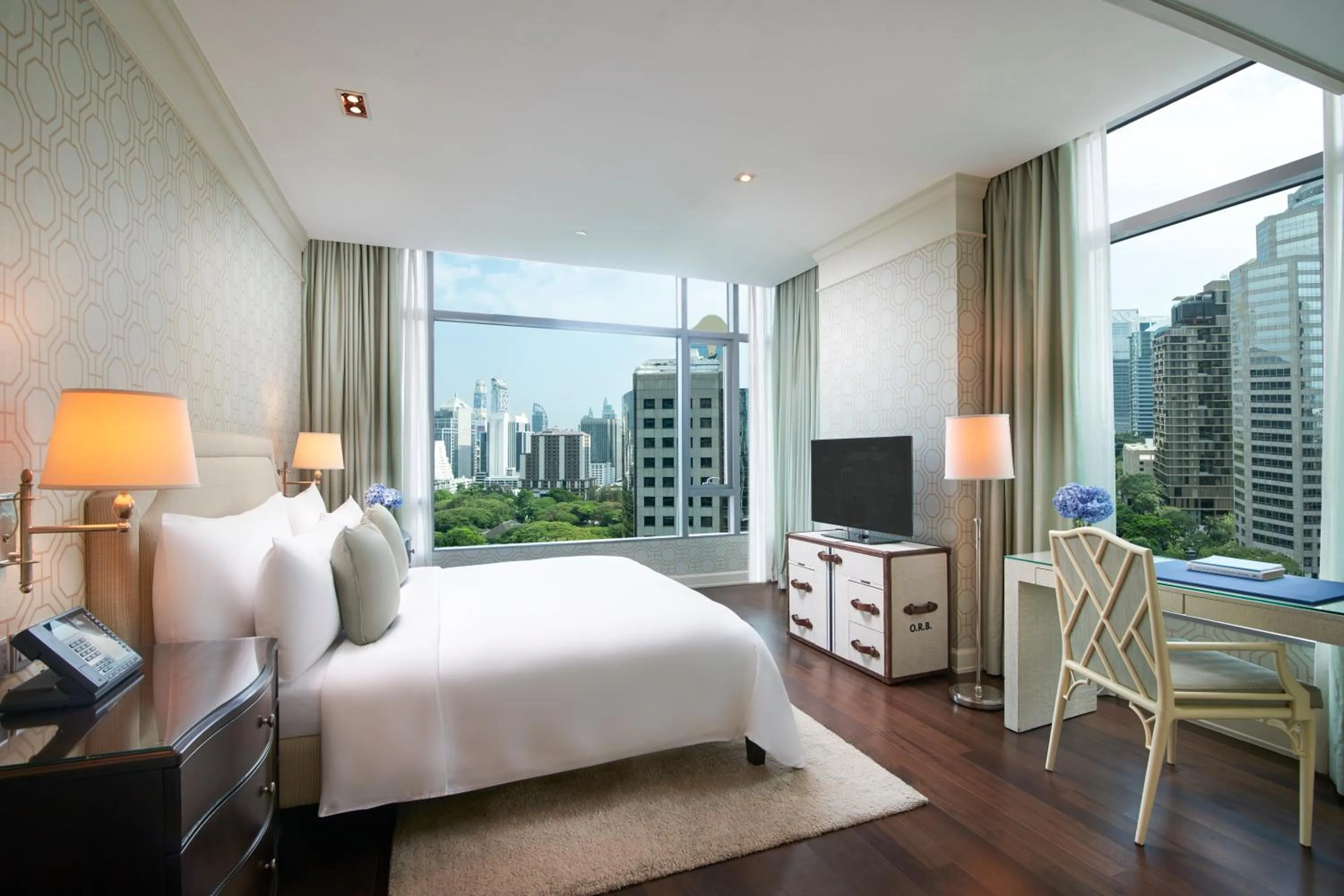 Premier Two-Bedroom Suite in Oriental Residence Bangkok