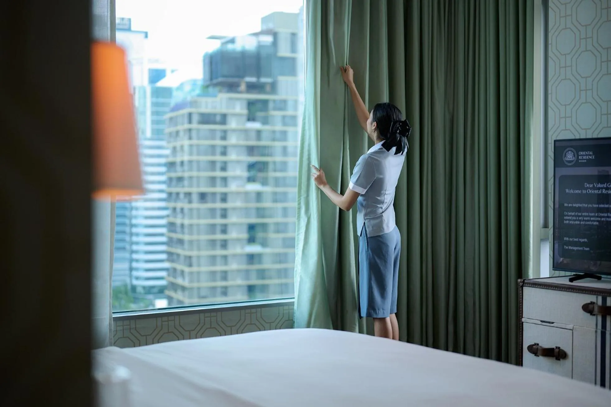 Bedroom, Bed in Oriental Residence Bangkok