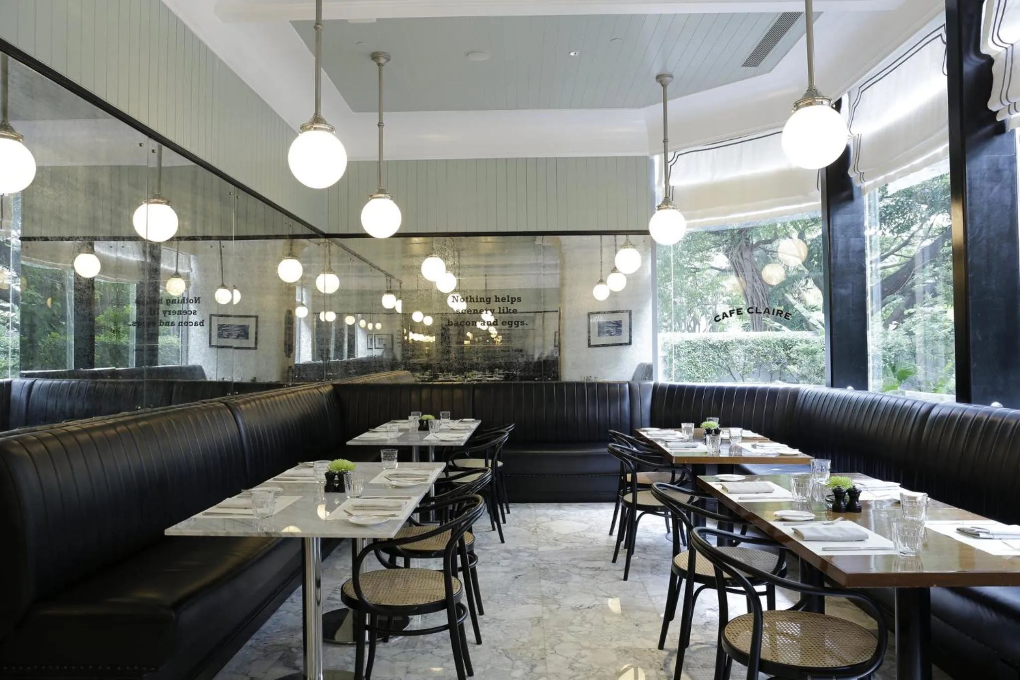 Restaurant/places to eat in Oriental Residence Bangkok