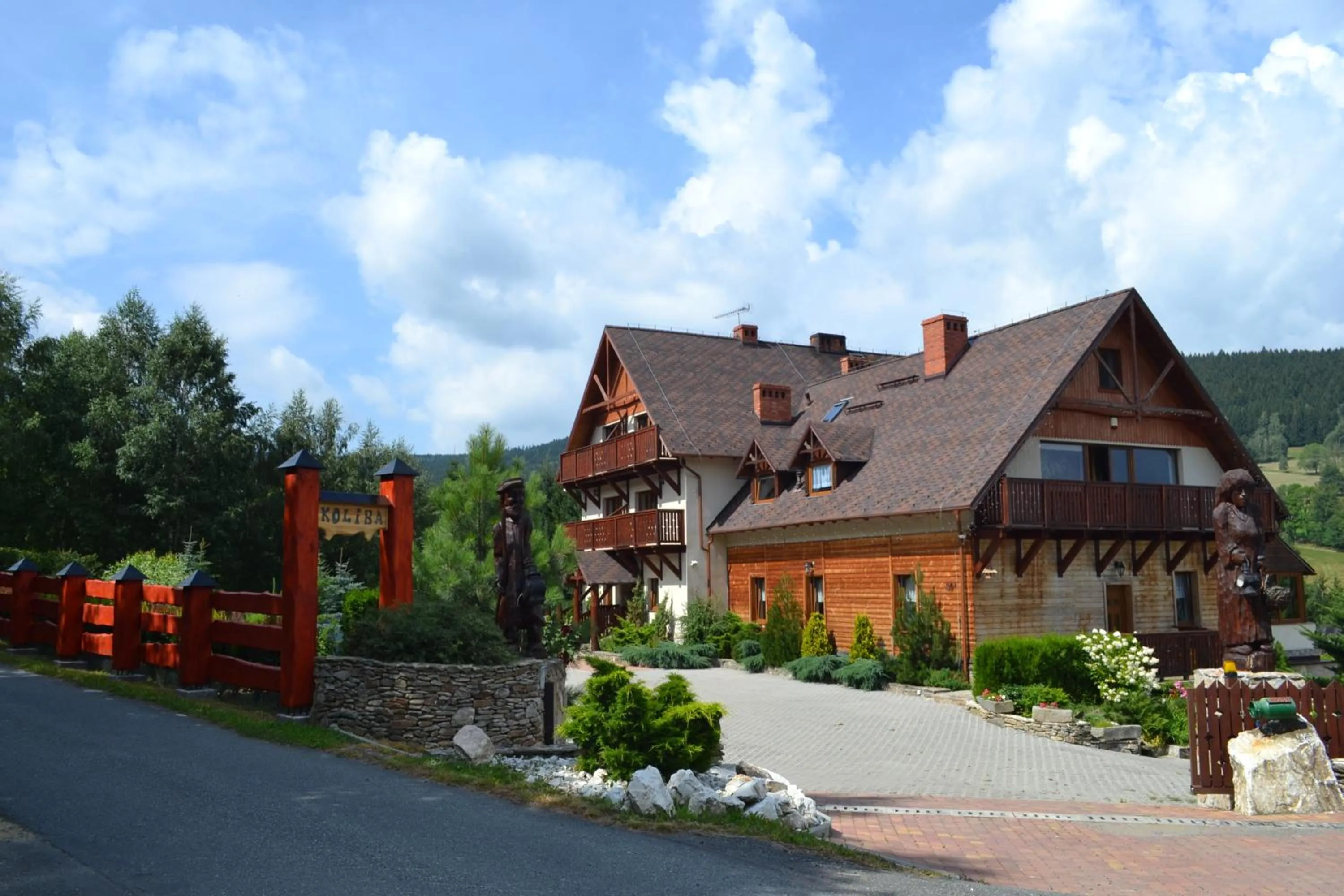 Property building in Koliba