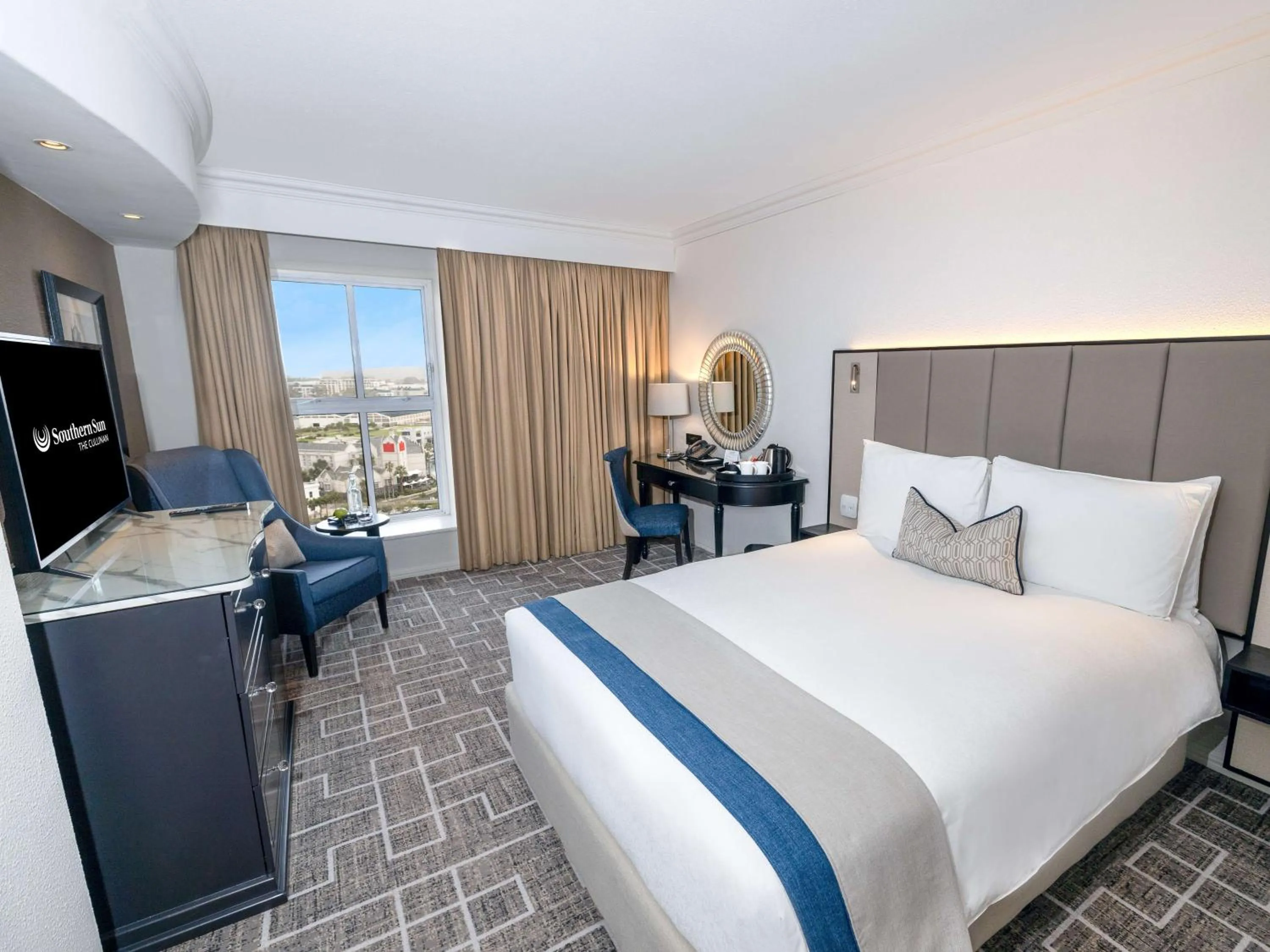 Bedroom, Bed in Southern Sun The Cullinan