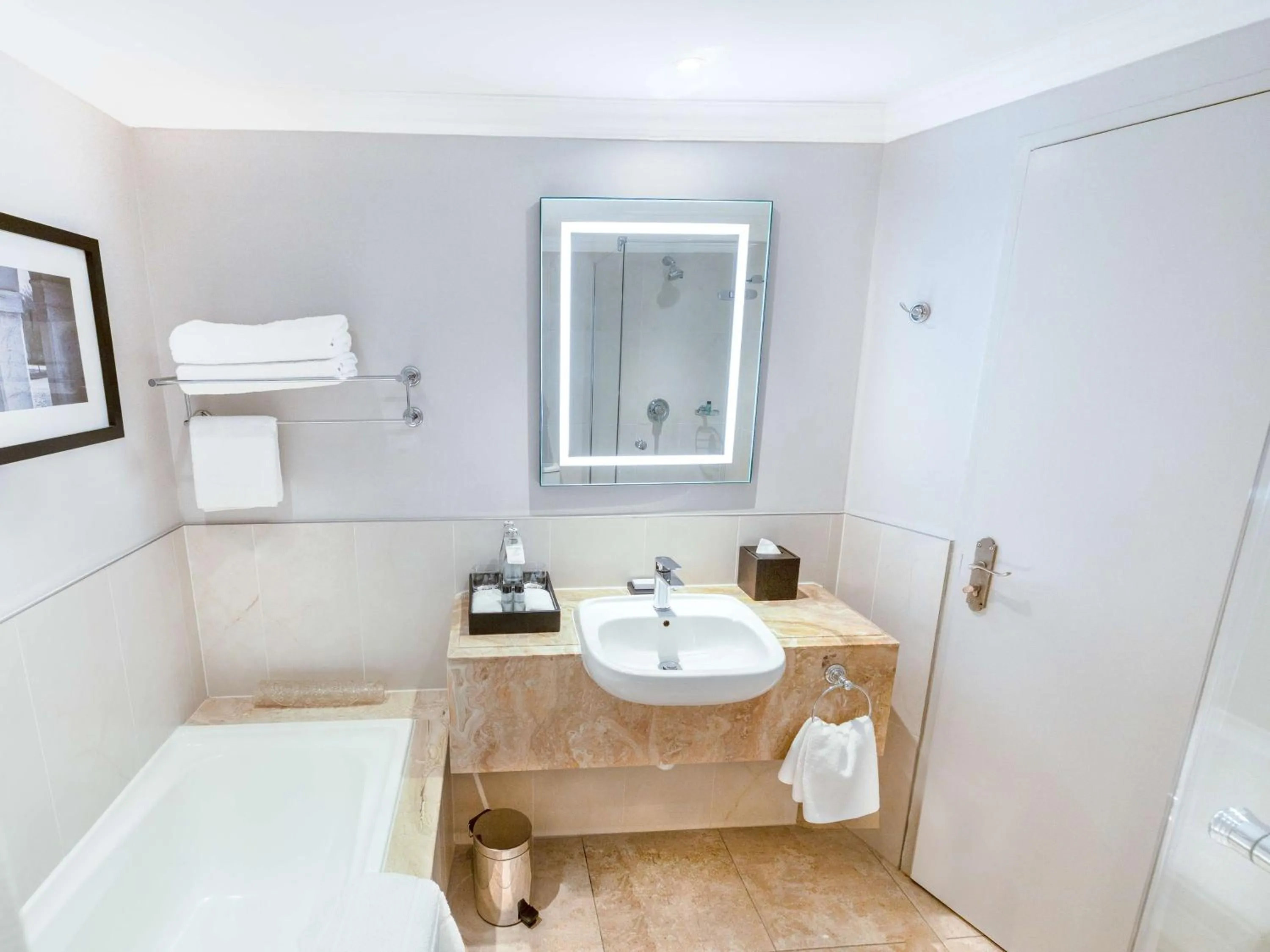 Bathroom in Southern Sun The Cullinan