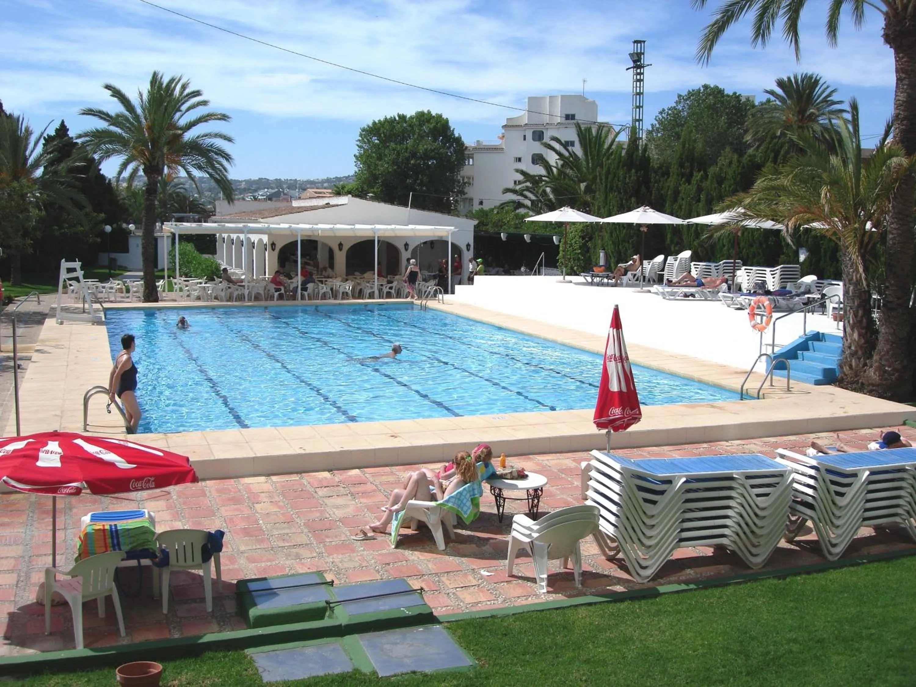 Swimming pool in Hotel Villa Naranjos