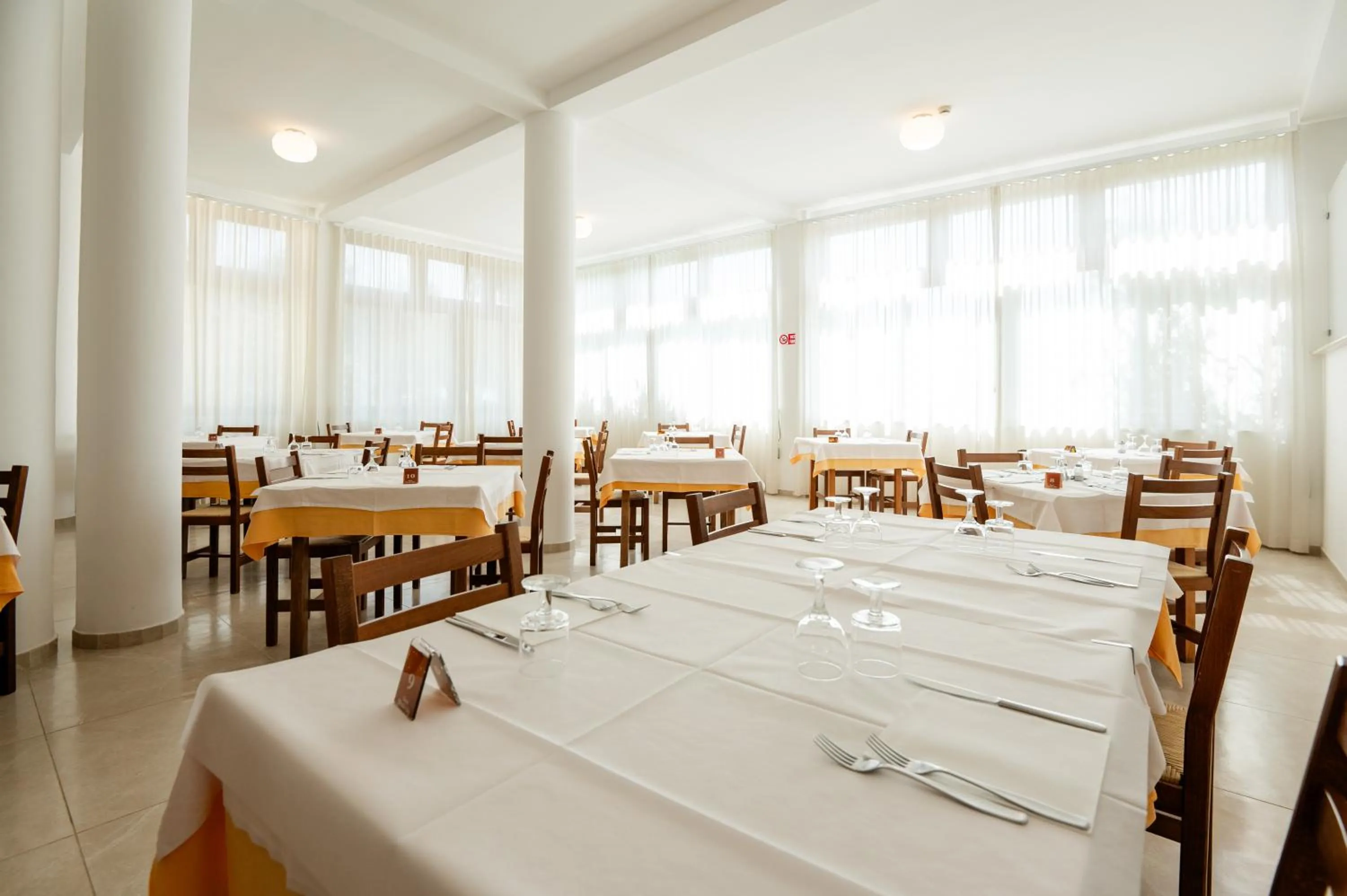 Restaurant/places to eat in Hotel Sfinalicchio